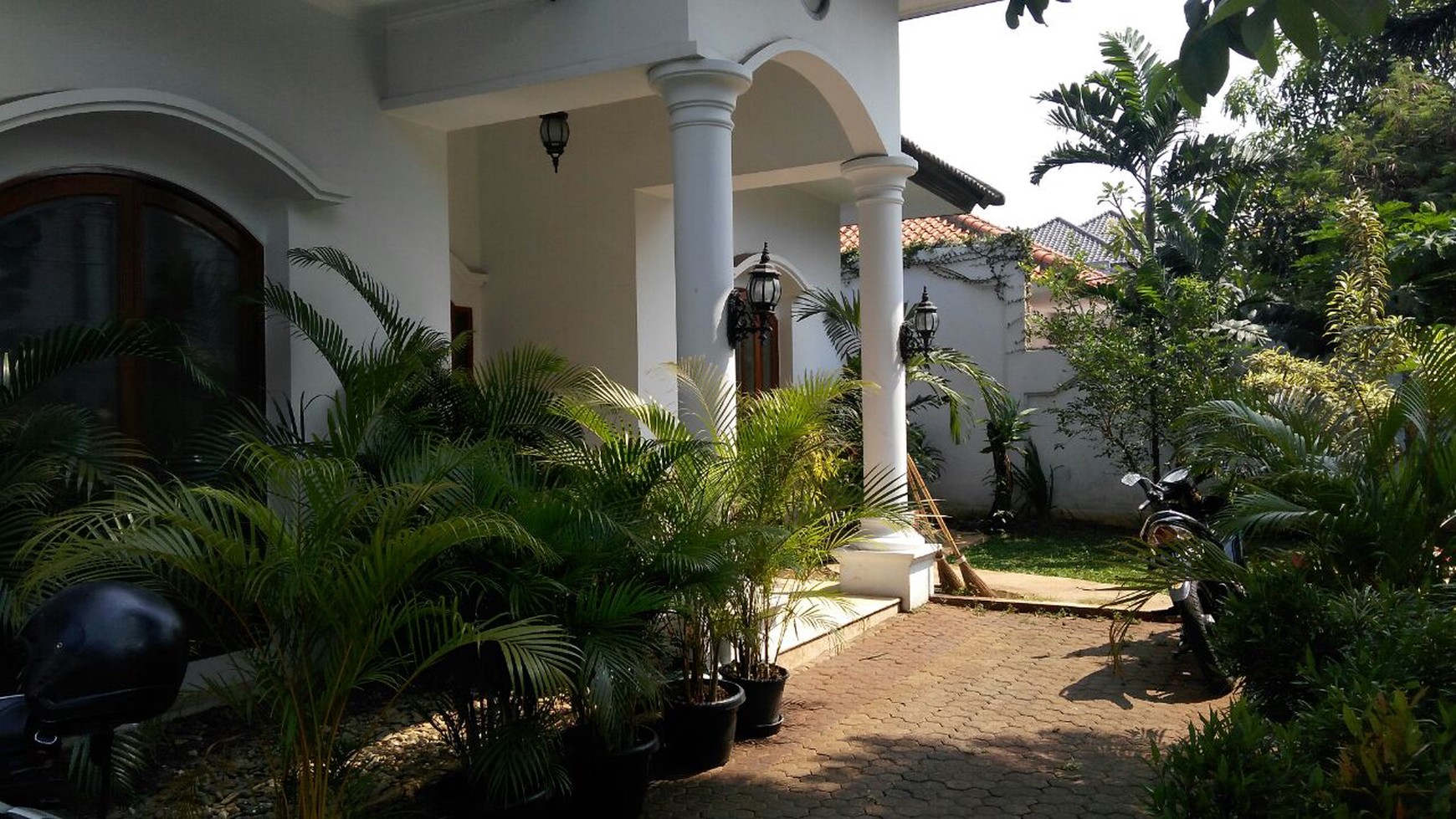 Rumah Murah Dibawah Harga Pasar Area Kemang Barat Raya