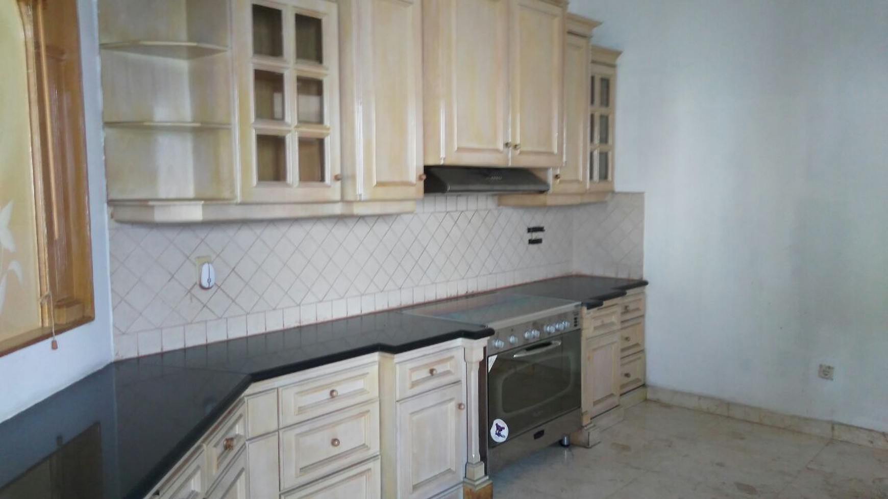 Rumah Murah Dibawah Harga Pasar Area Kemang Barat Raya