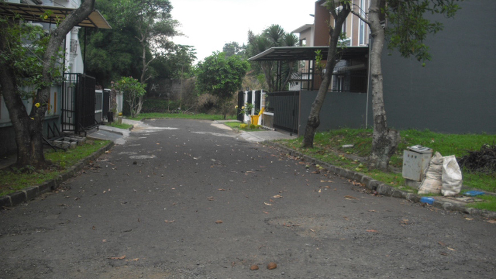 Kavling hook di Anggrek Loka