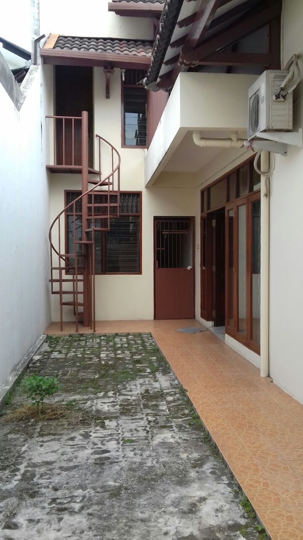 Rumah Siap Huni, Bagus di Bintaro Jaya Sektor 1