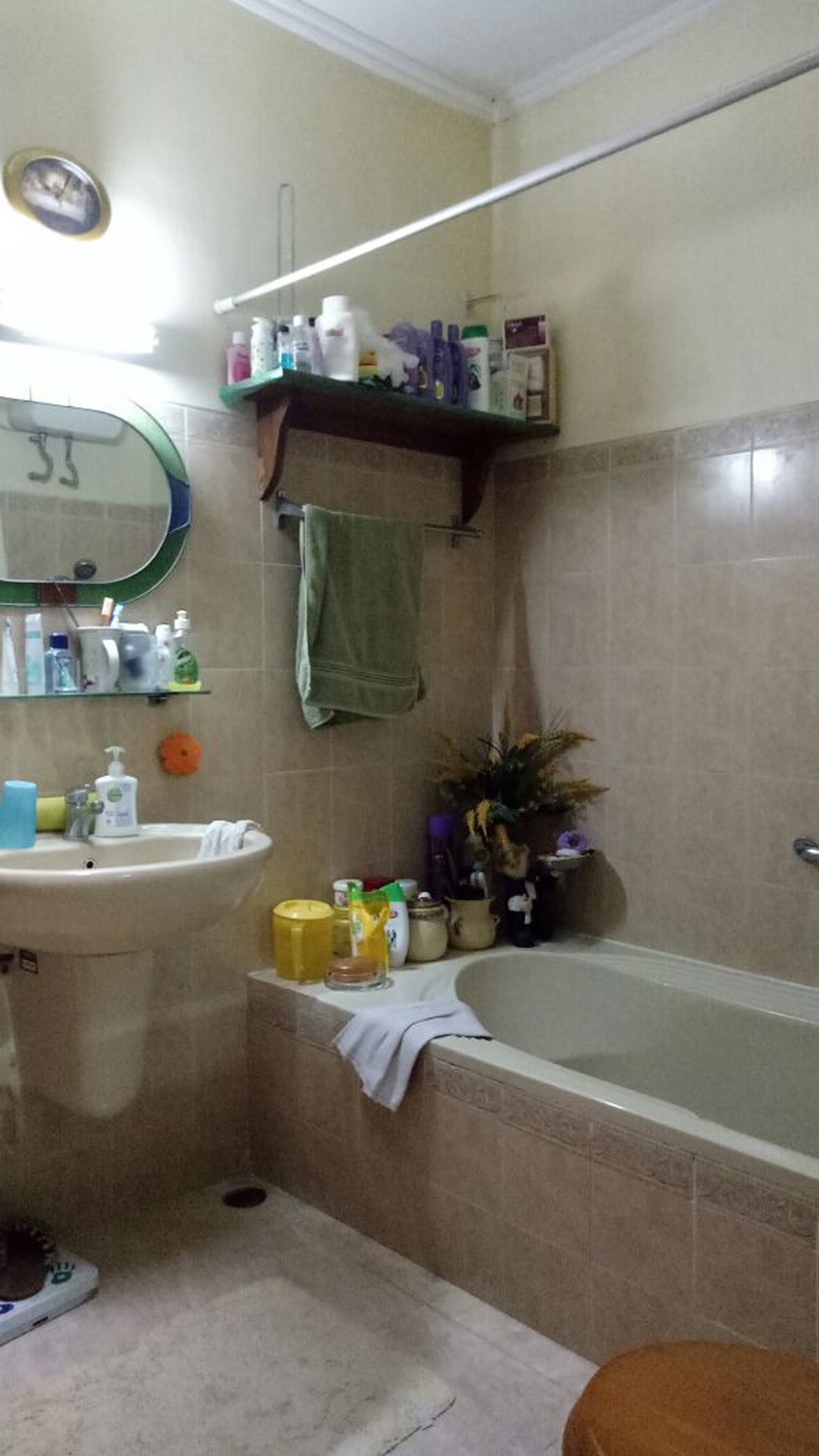 Rumah Bagus,siap huni,dalam cluster di Bintaro Jaya sektor 9