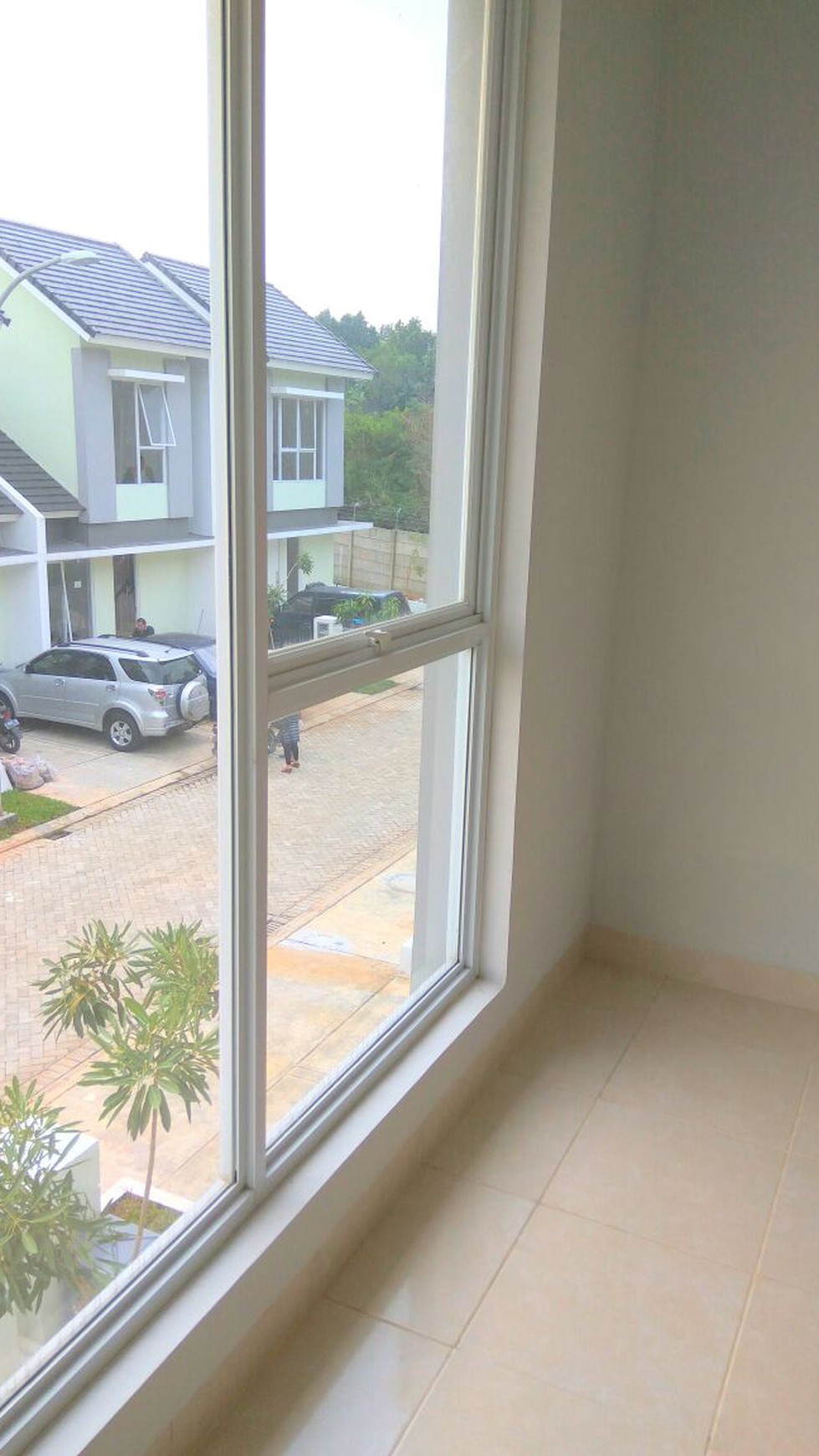 Dijual Rumah di Cluster The View - Puspitek, Tangerang