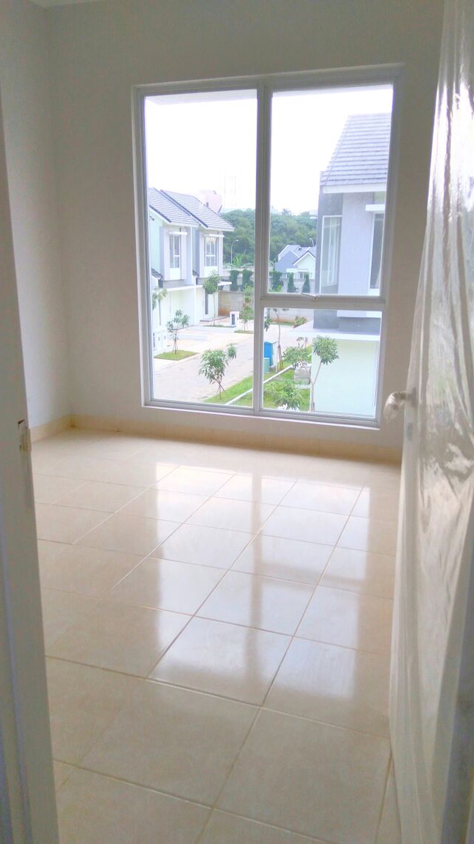 Dijual Rumah di Cluster The View - Puspitek, Tangerang