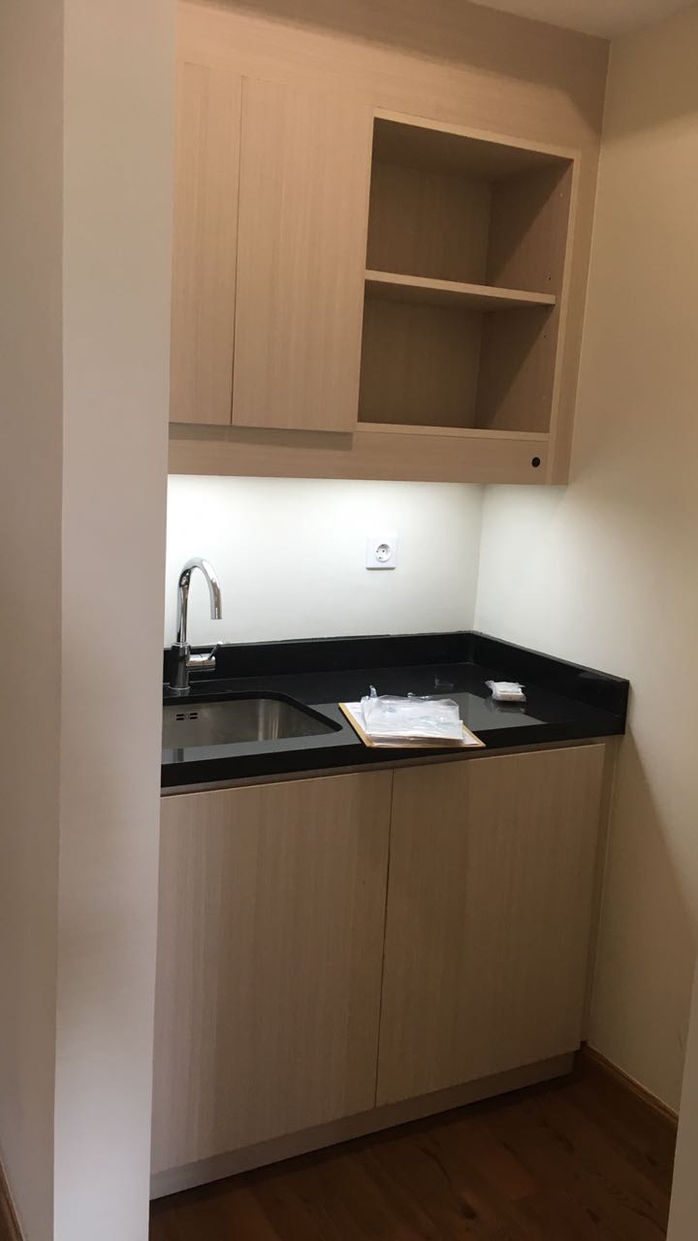 Lokasi strategis cocok untuk kantor / tempat tinggal