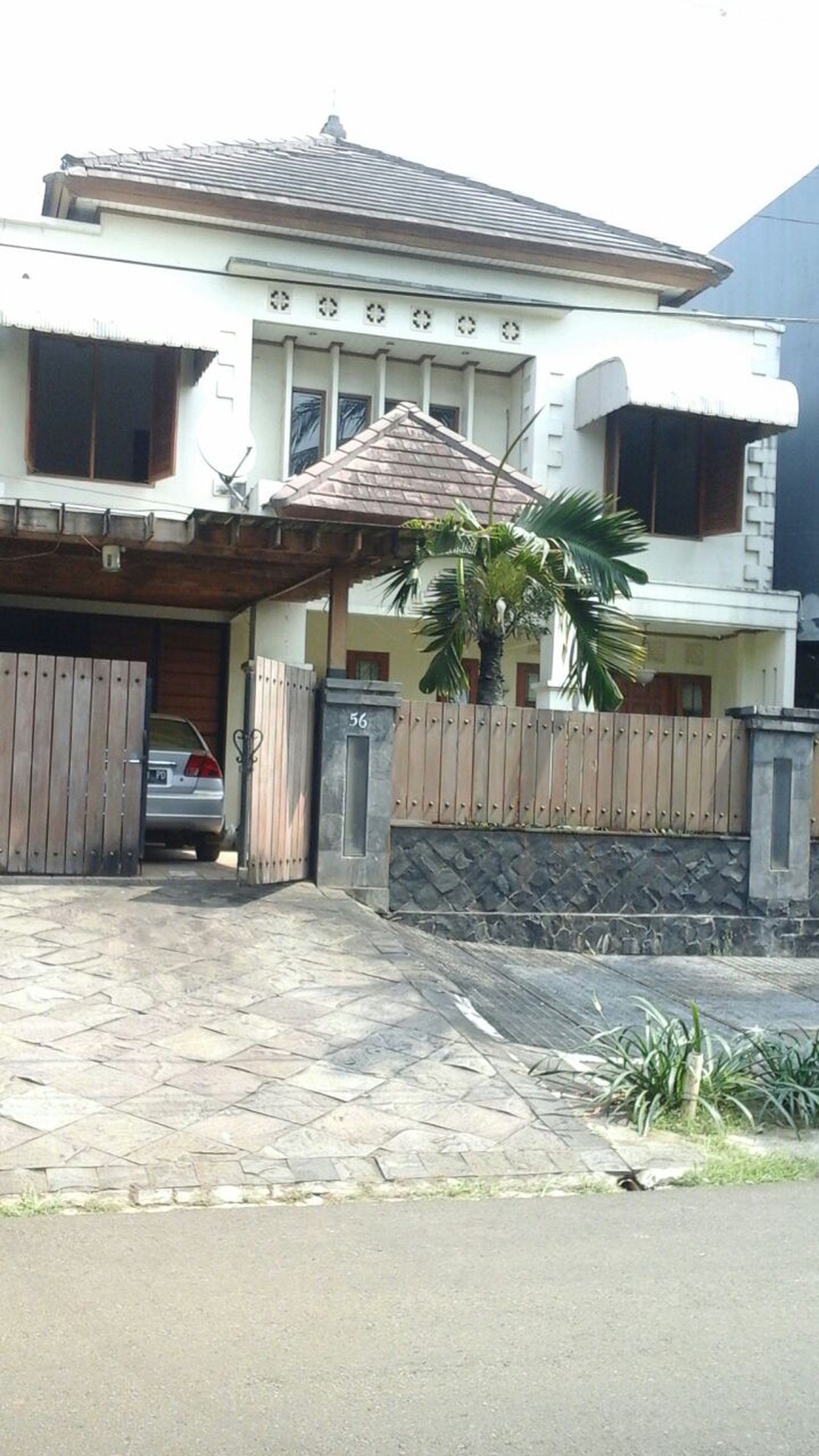 Rumah di Gedung Hijau , Pondok Indah