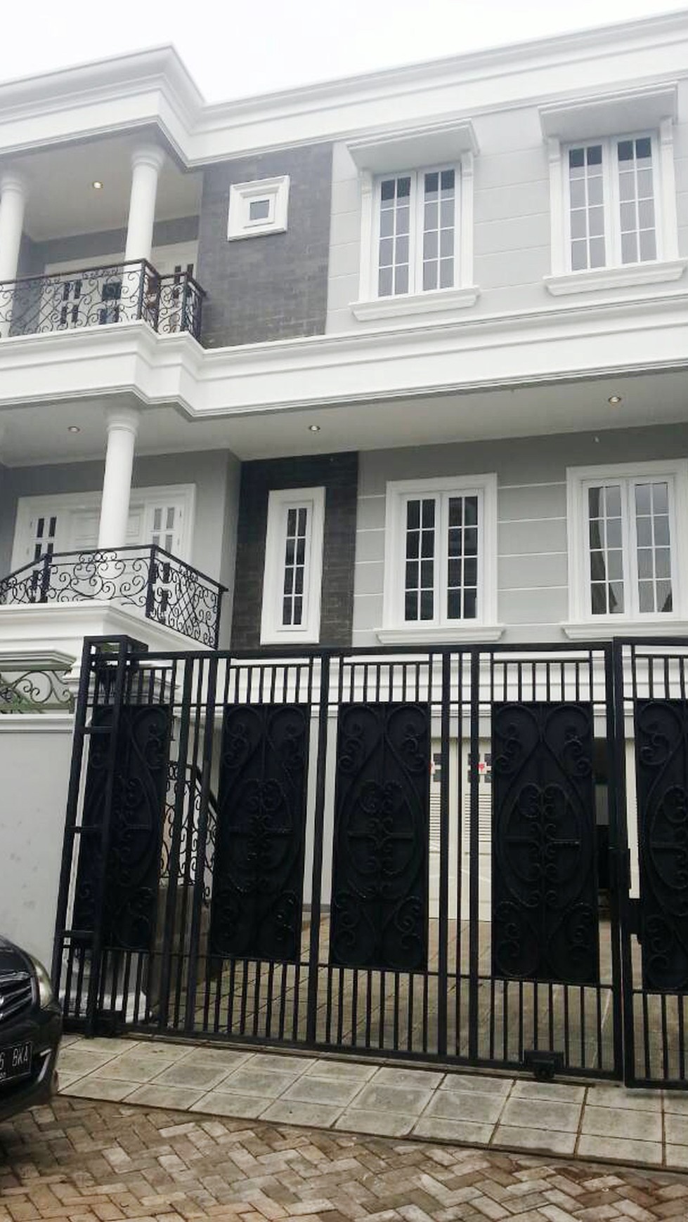 Dijual rUMAH Strategis Di Jl Pinguin, Bintaro Sektor 3