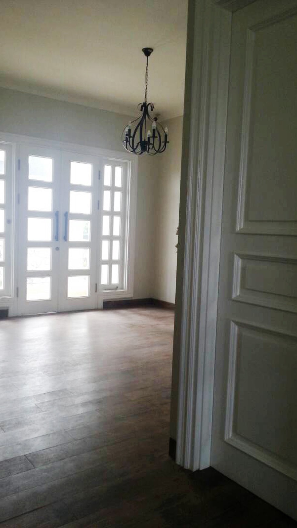 Dijual rUMAH Strategis Di Jl Pinguin, Bintaro Sektor 3