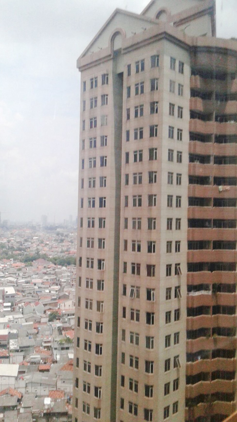 Dijual Kantor Di Grand Slipo Tower, Jakarta