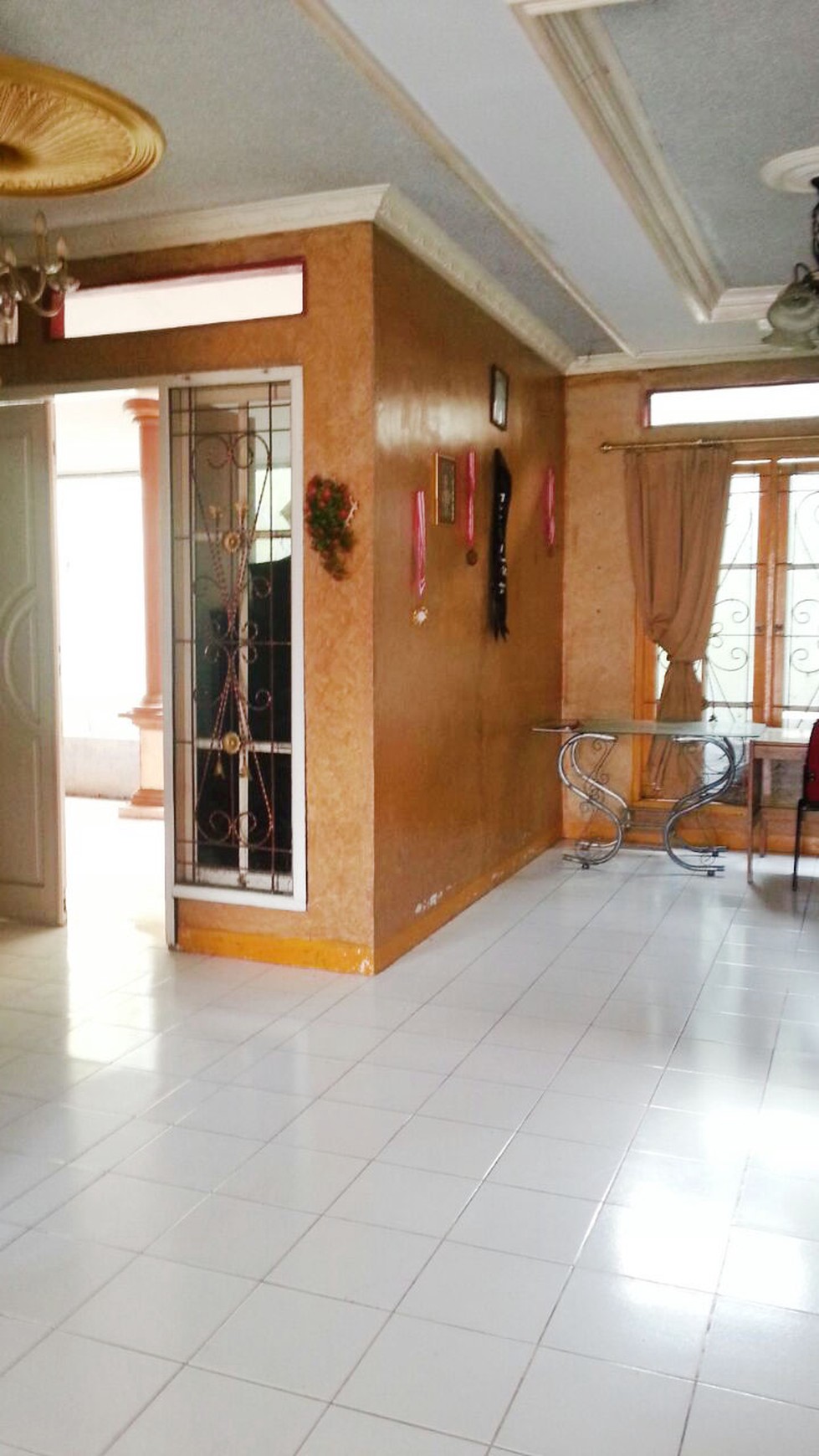 Dijual Rumah Bagus Di Jl Duren Village, Cileduk