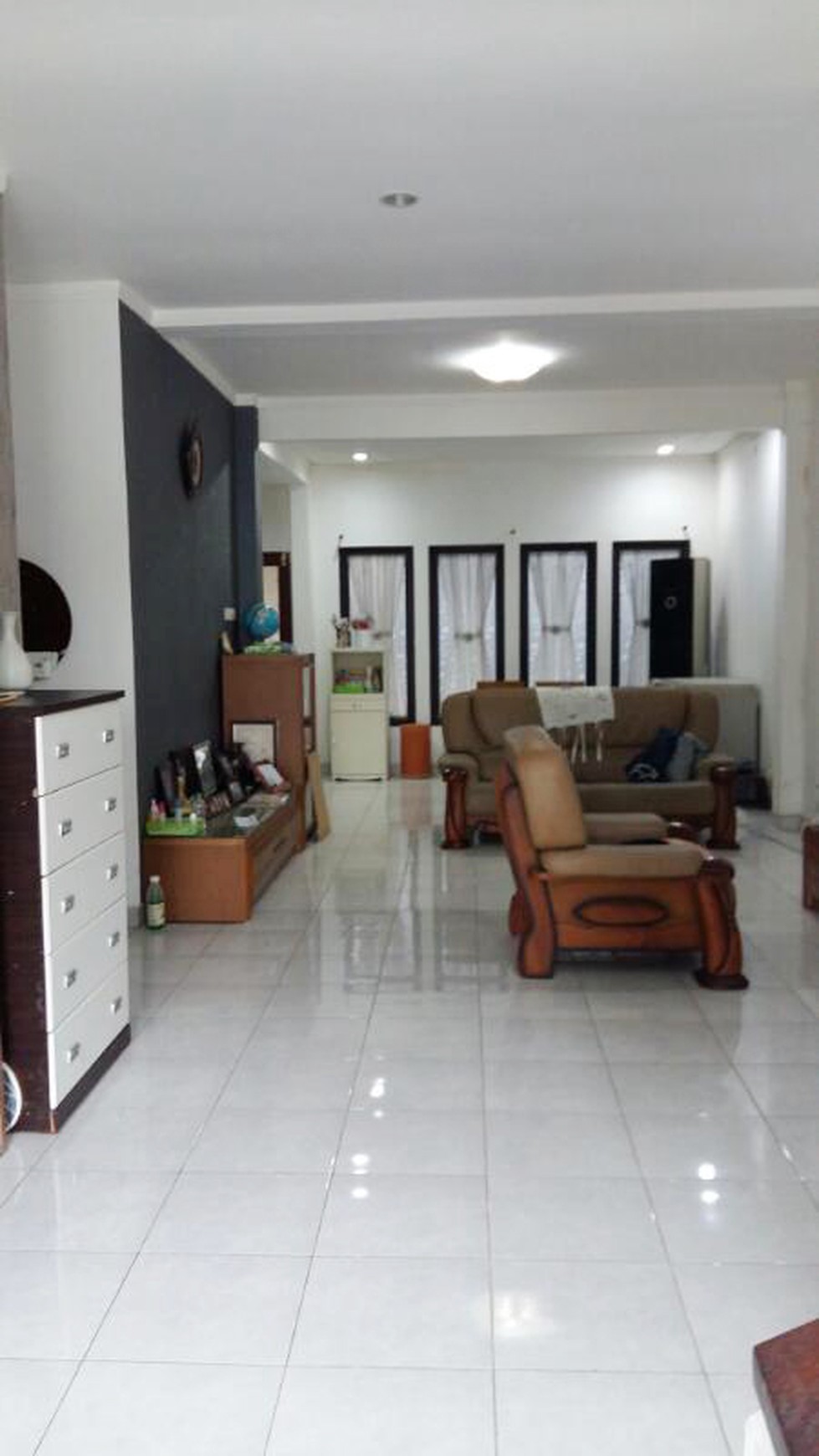 Di Jual Rumah Bagus Cluster Di Emerald Terrace, Bintaro Sektor 9