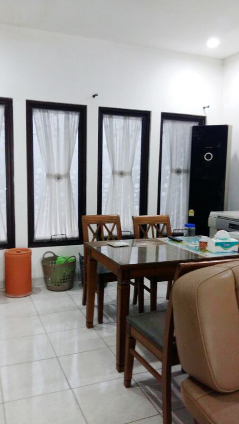 Di Jual Rumah Bagus Cluster Di Emerald Terrace, Bintaro Sektor 9
