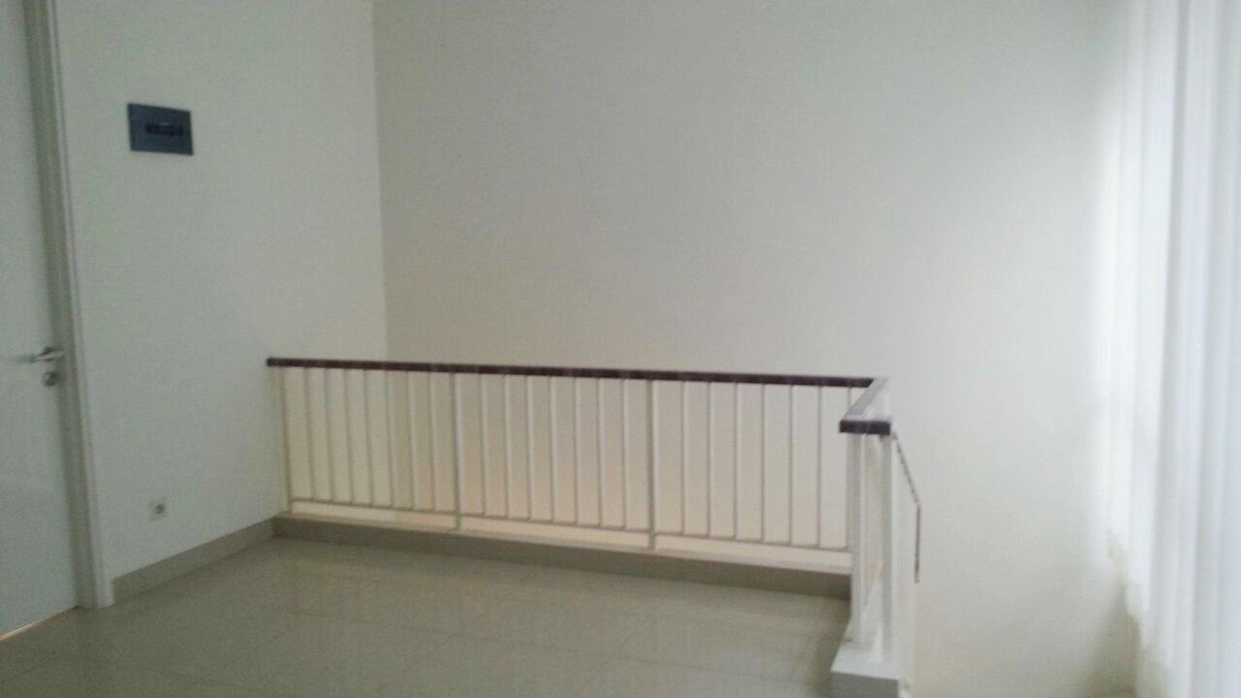 Disewakan Rumah Bagus Di Cluster Discovery, Bintaro Sektor 9