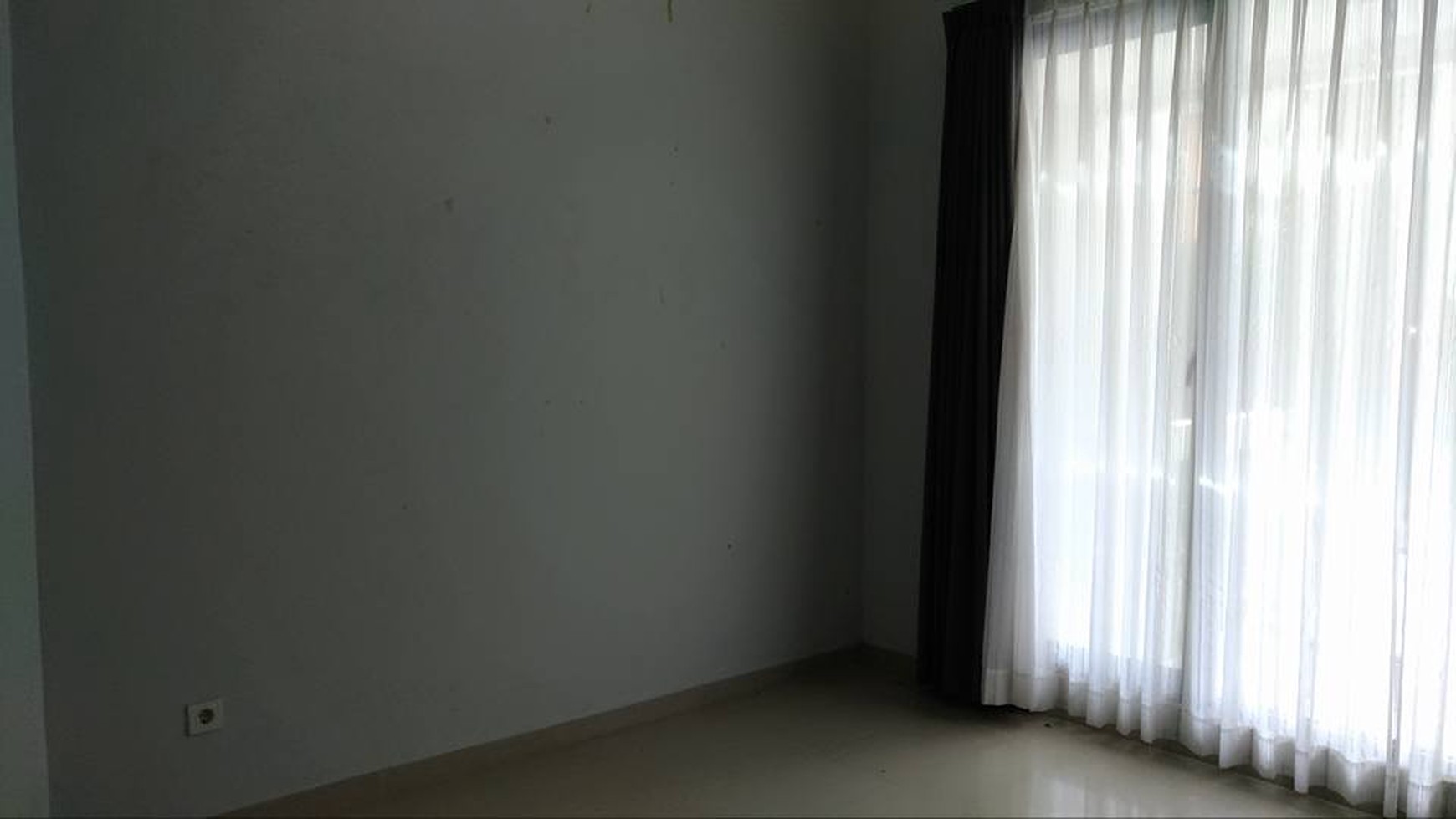 RUMAH SEMIFURNISED DI SETRADUTA KAMAR 1+1 HANYA 59 JT SAJA