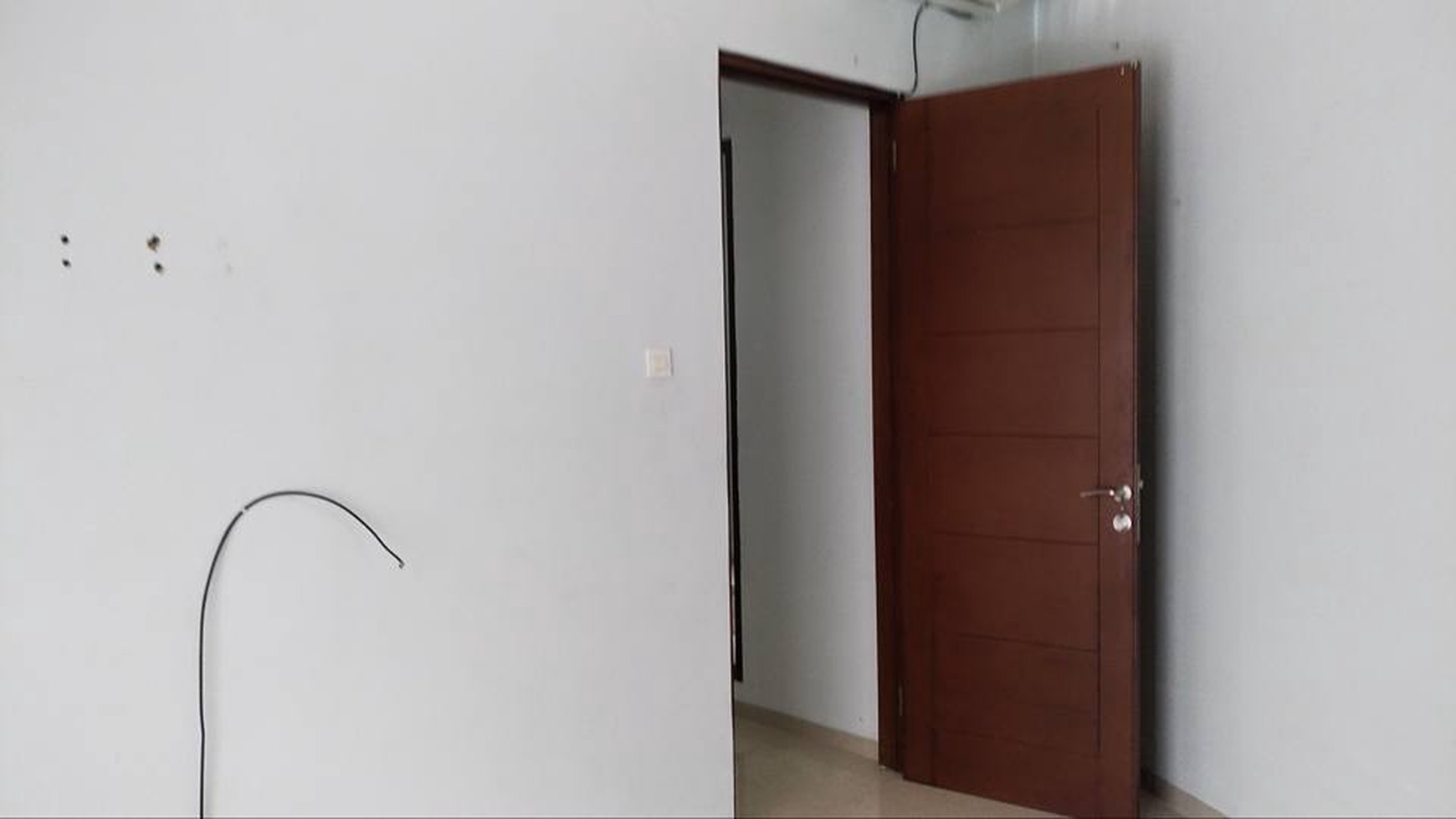 RUMAH SEMIFURNISED DI SETRADUTA KAMAR 1+1 HANYA 59 JT SAJA