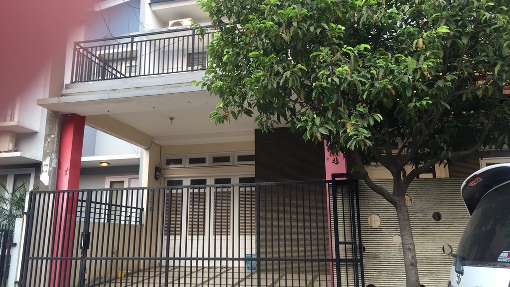 Dijual Rumah Kemang Pratama 3 - LT 200 / LB 130