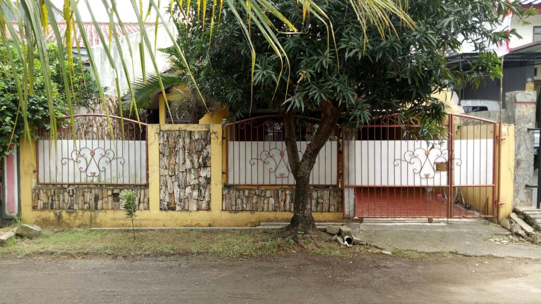 Dijual Rumah di Bumi Karawaci Baru - Perum 3, Karawaci