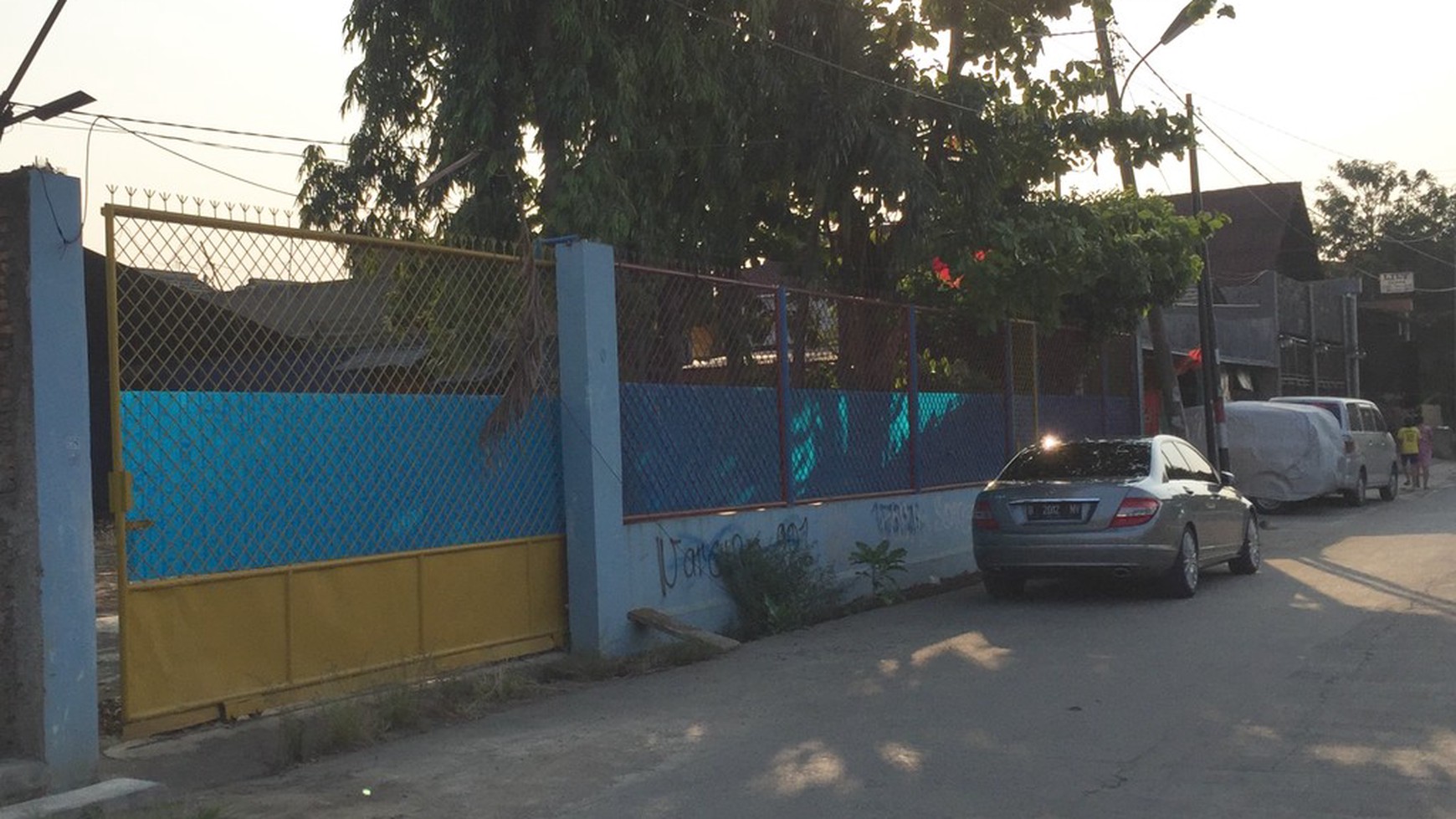 Dijual bengkel / gudang di Jl. Raya Topas, Rawalumbu - Bekasi