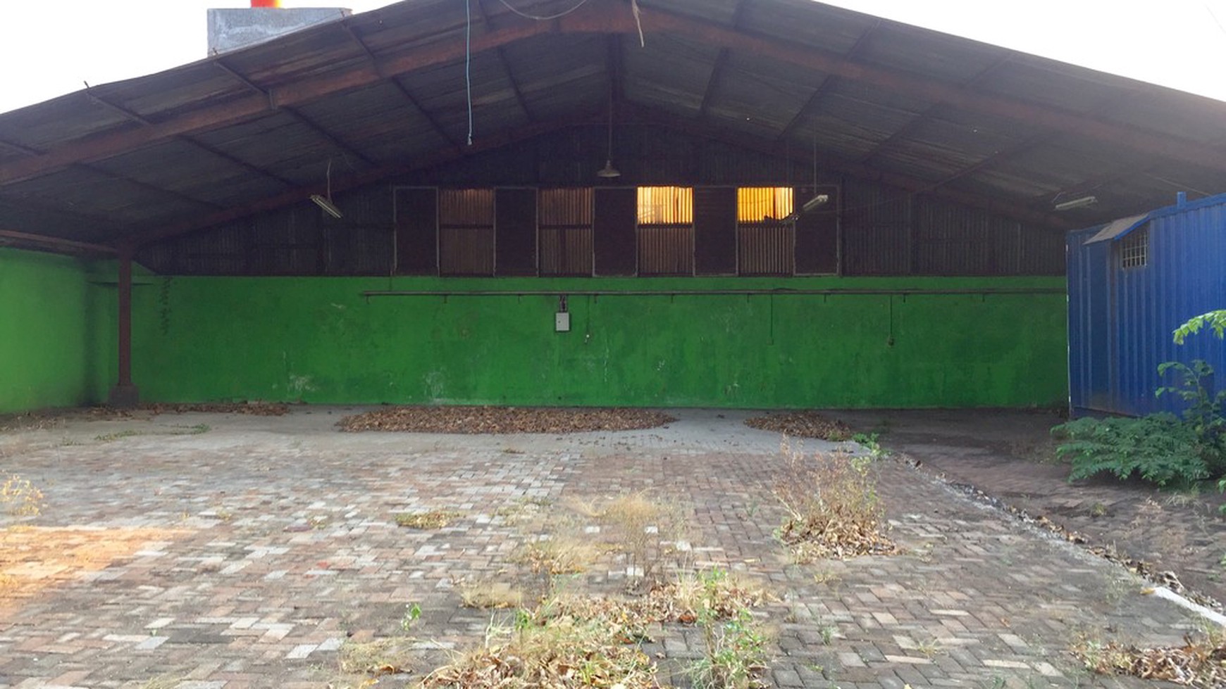 Dijual bengkel / gudang di Jl. Raya Topas, Rawalumbu - Bekasi