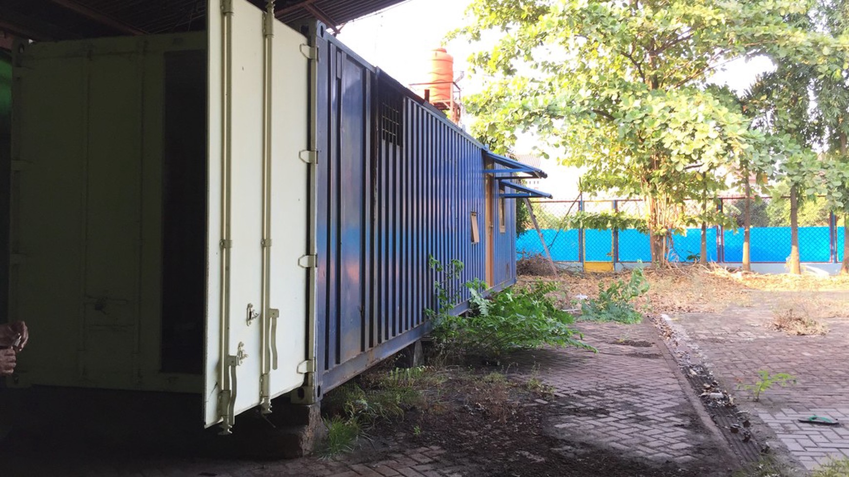 Dijual bengkel / gudang di Jl. Raya Topas, Rawalumbu - Bekasi