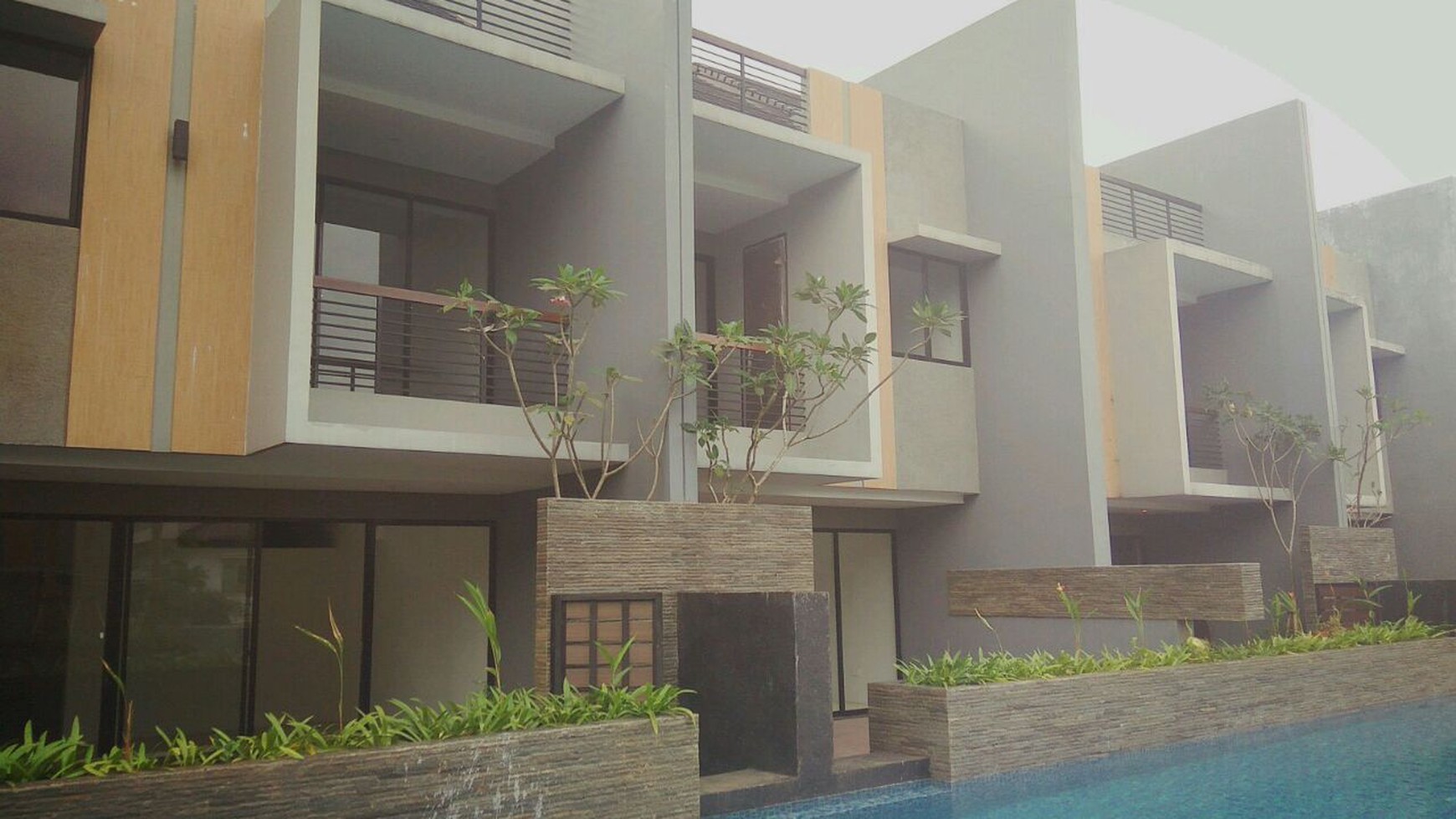 Brandnew and luxury townhouse at Bangka