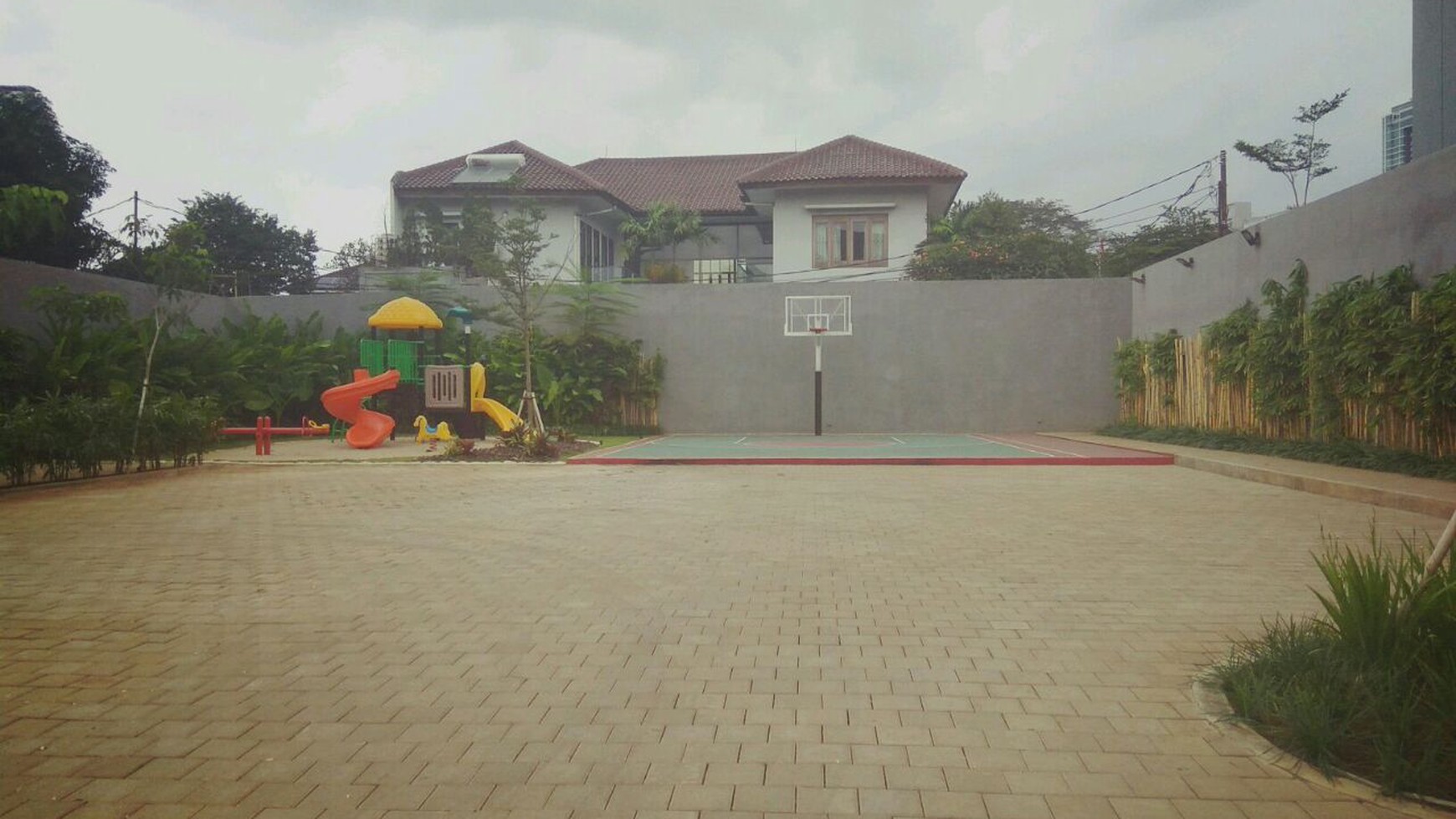Brandnew and luxury townhouse at Bangka