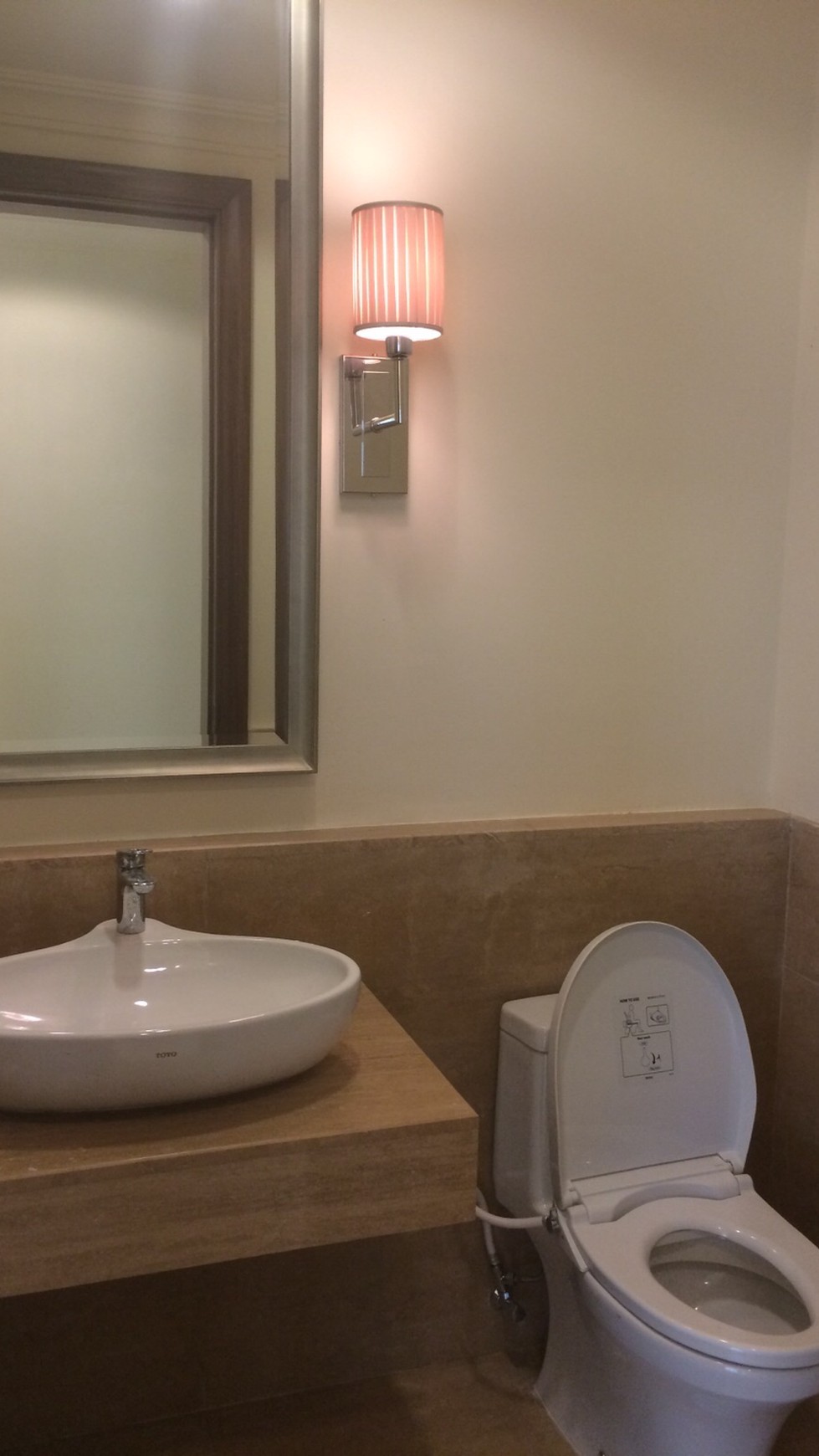 Apartemen Jual di Botanica Simprug 3 Bedrooms