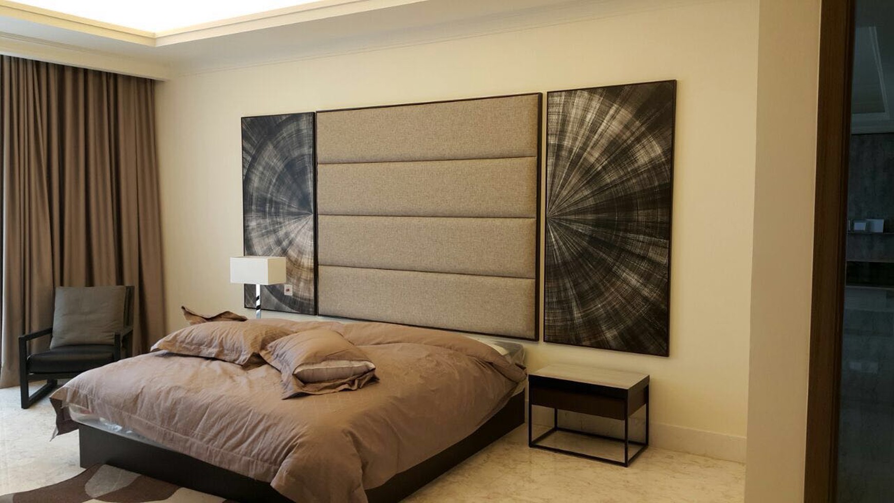 Apartemen Jual di Botanica Simprug 3 Bedrooms