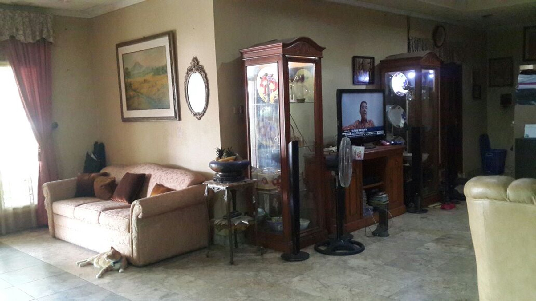 Rumah cantik,siap huni dalam komplek pertukangan