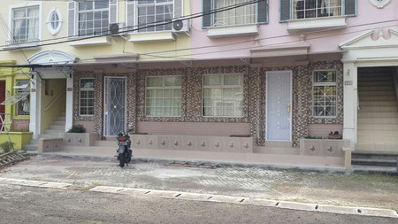 Dijual / Disewakan Townhouse Gandeng di Taman Elok Selatan Lantai Dasar - Lippo Karawaci