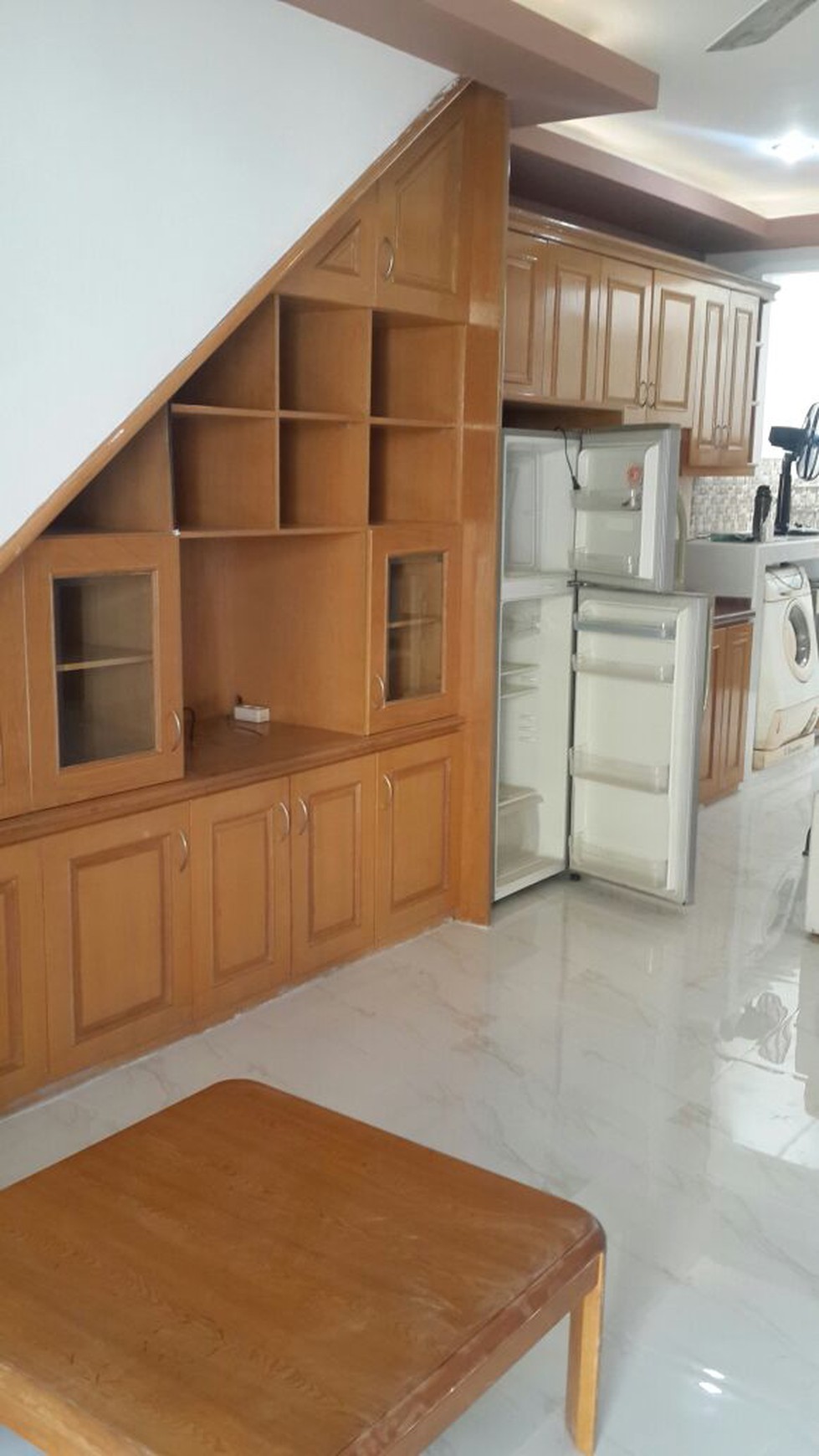 Dijual / Disewakan Townhouse Gandeng di Taman Elok Selatan Lantai Dasar - Lippo Karawaci