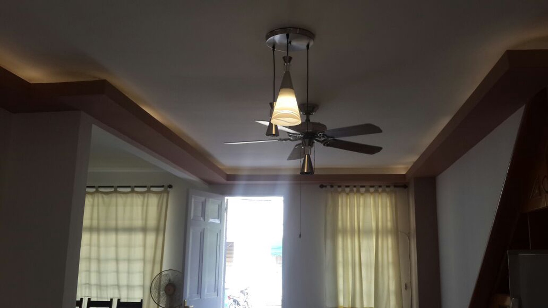 Dijual / Disewakan Townhouse Gandeng di Taman Elok Selatan Lantai Dasar - Lippo Karawaci