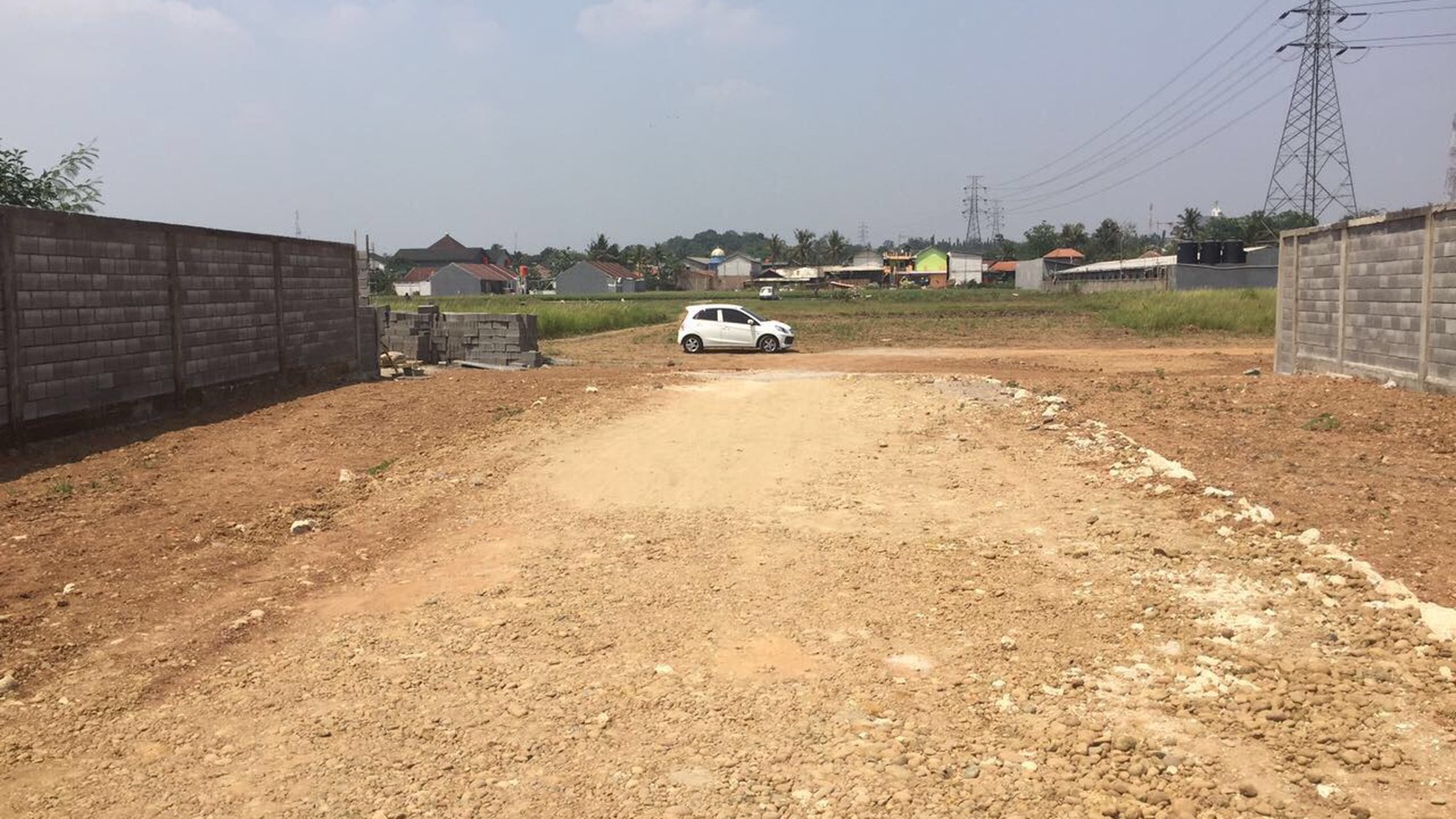 Tanah Karawang Barat 1,2 Ha Zona Komersial-Niaga-Gudang Cocok Untuk Hotel 500meter Dari Tol