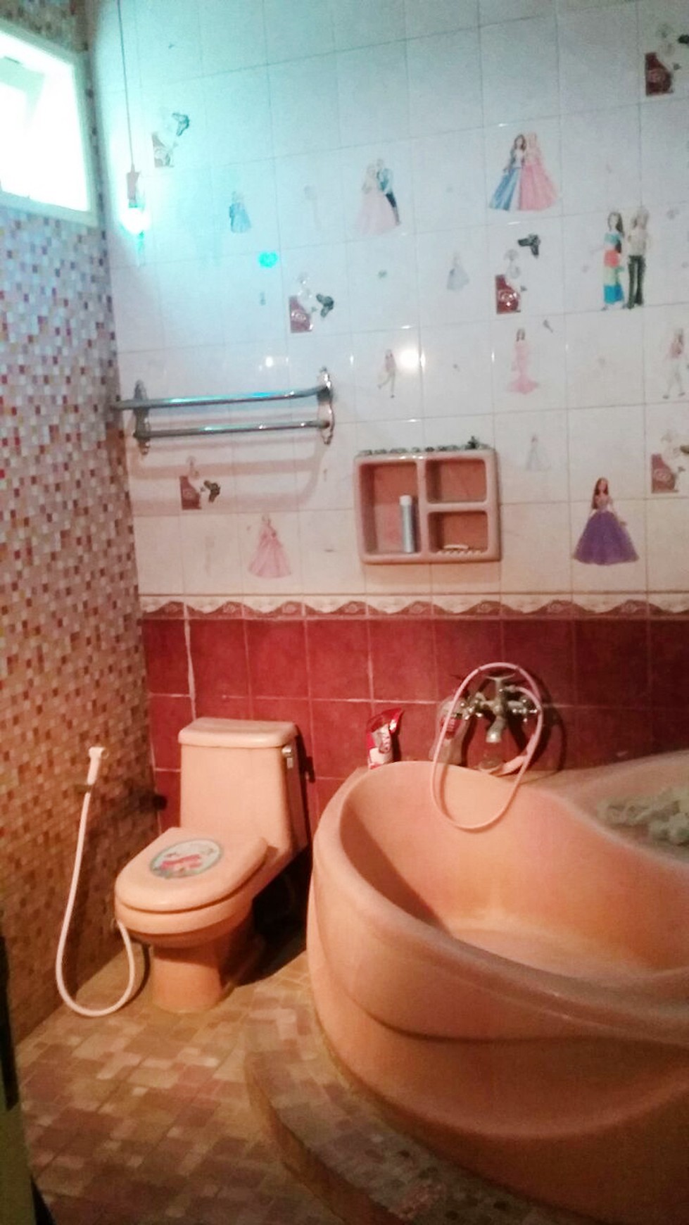 Dijual Rumah Nyaman dan Siap Huni di Kawasan Ciledug, Tangerang