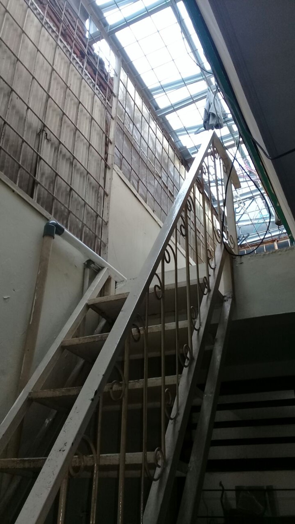 Rumah Baru Renovasi,siap huni di Bintaro sekt 2