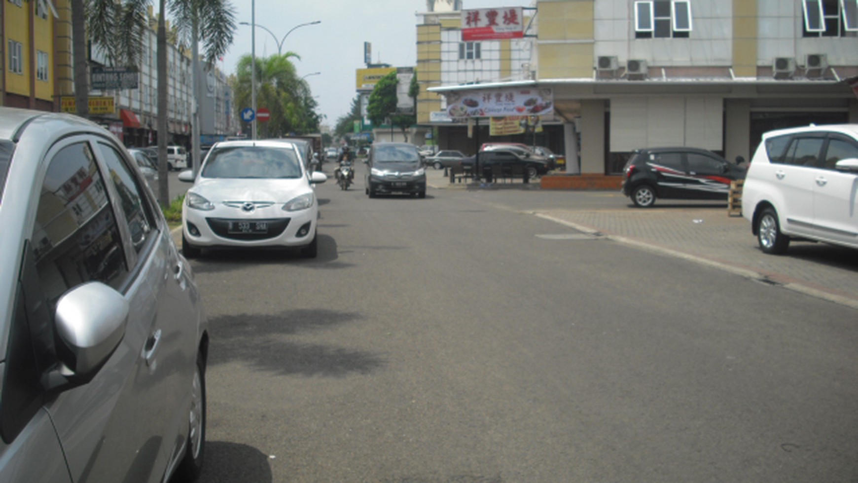 Ruko siap pakai Lokasi Strategis Golden Boulevard