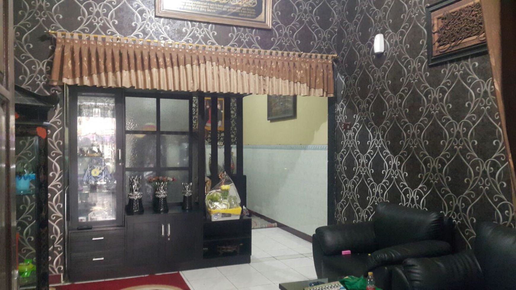 RUMAH JL. DARMO SUGONDO GRESIK