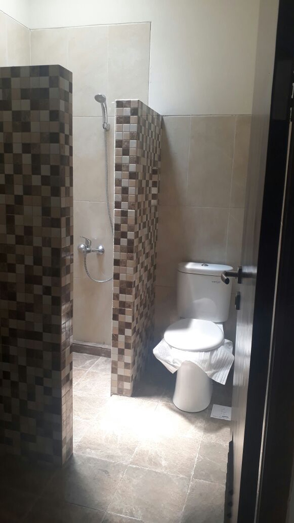 Rumah Baru,dalam cluster di Bintaro Jaya sektor 9