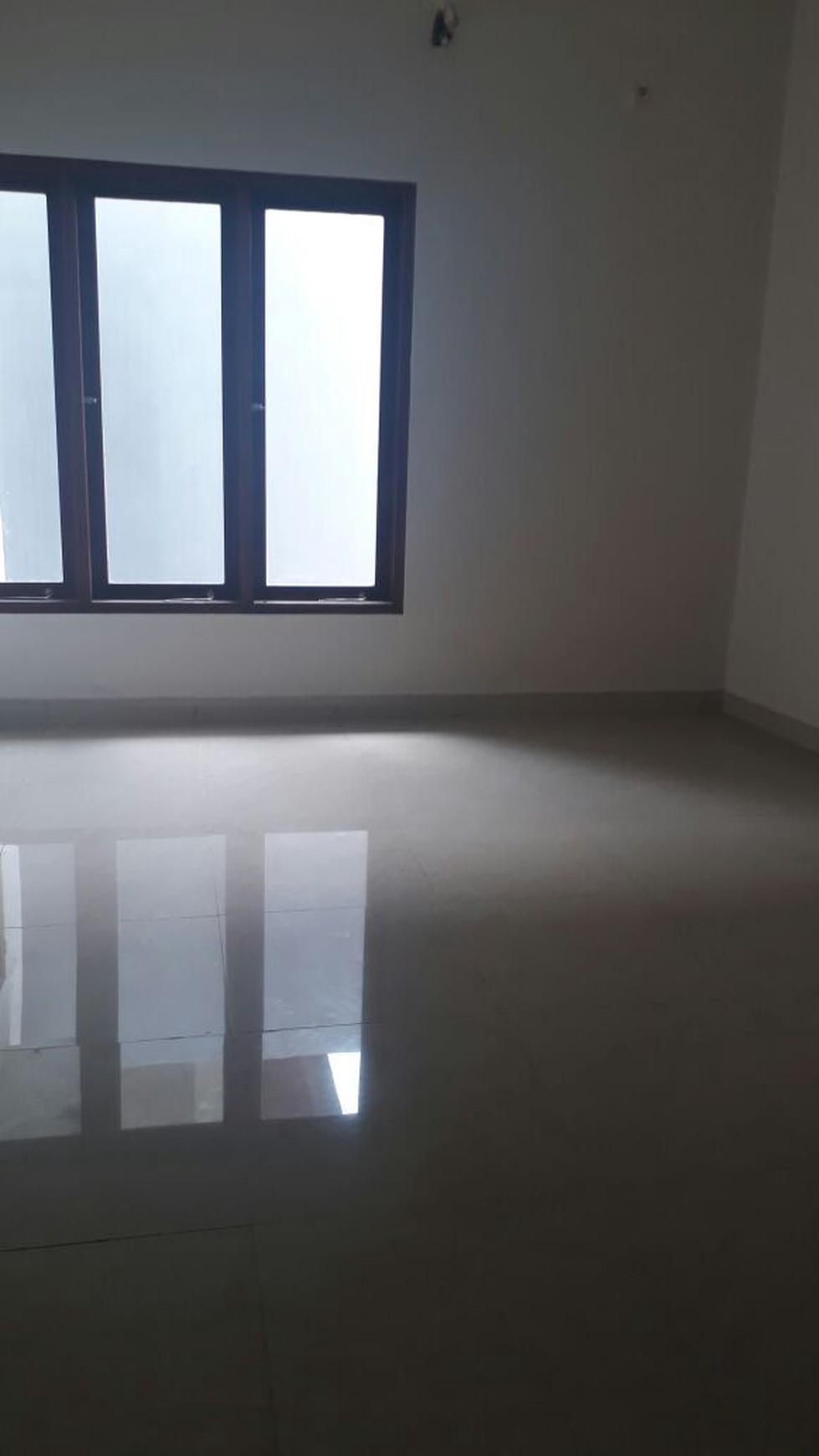 Rumah Baru,dalam cluster di Bintaro Jaya sektor 9