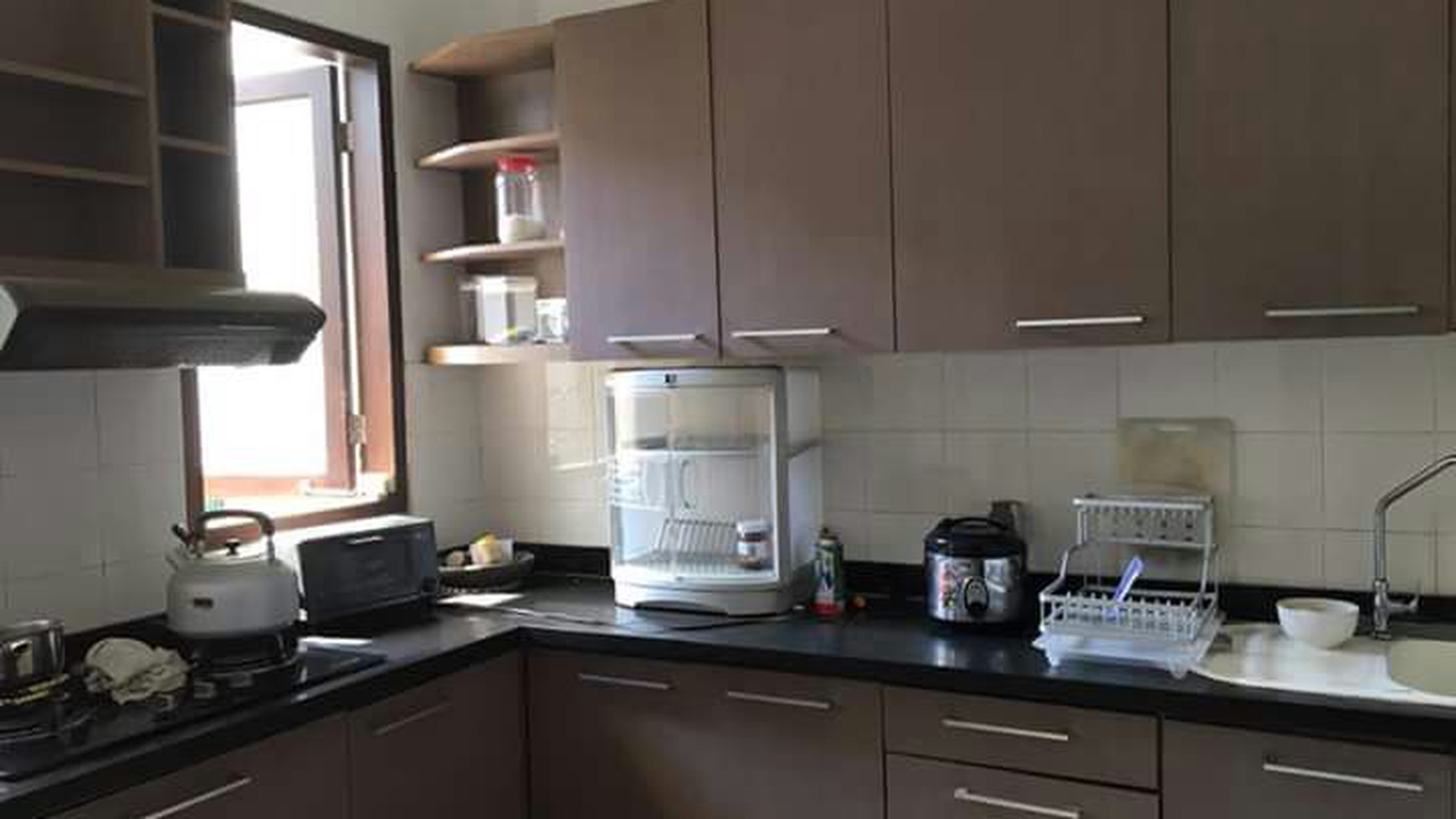 Rumah Bagus Di Komplek Megapolitan Cinere - Full Furnished