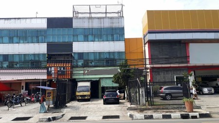 Lokasi cocok untuk tempat usaha / kantor