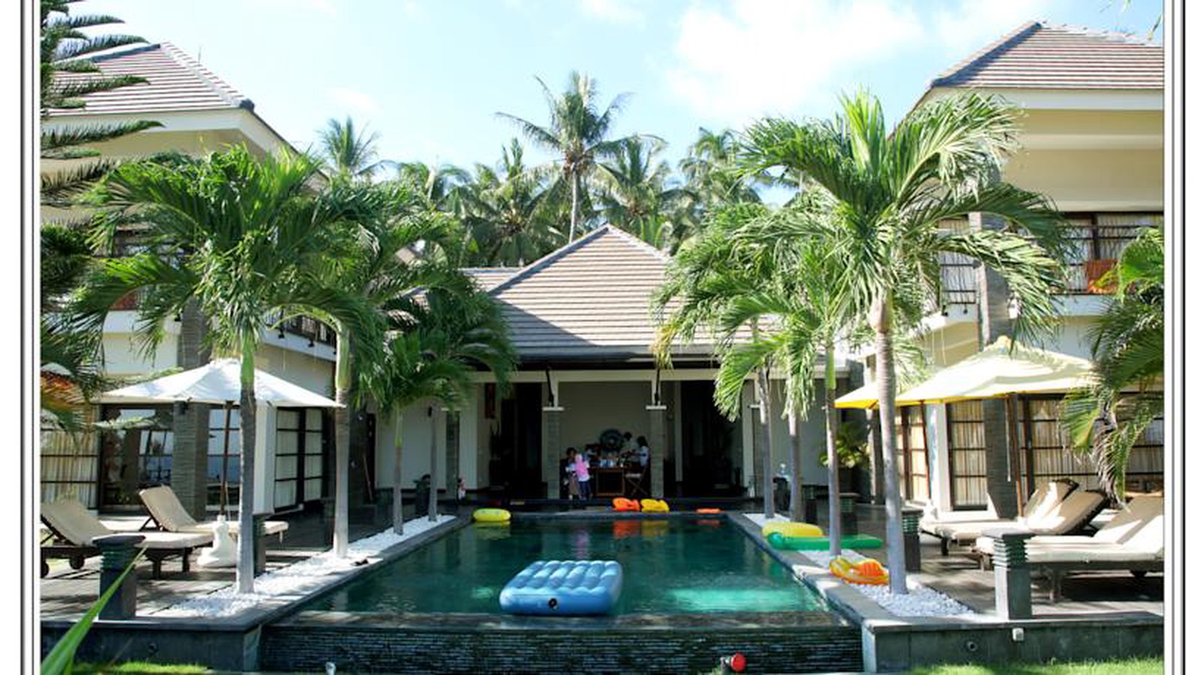 Villa cantik menghadap laut di bali