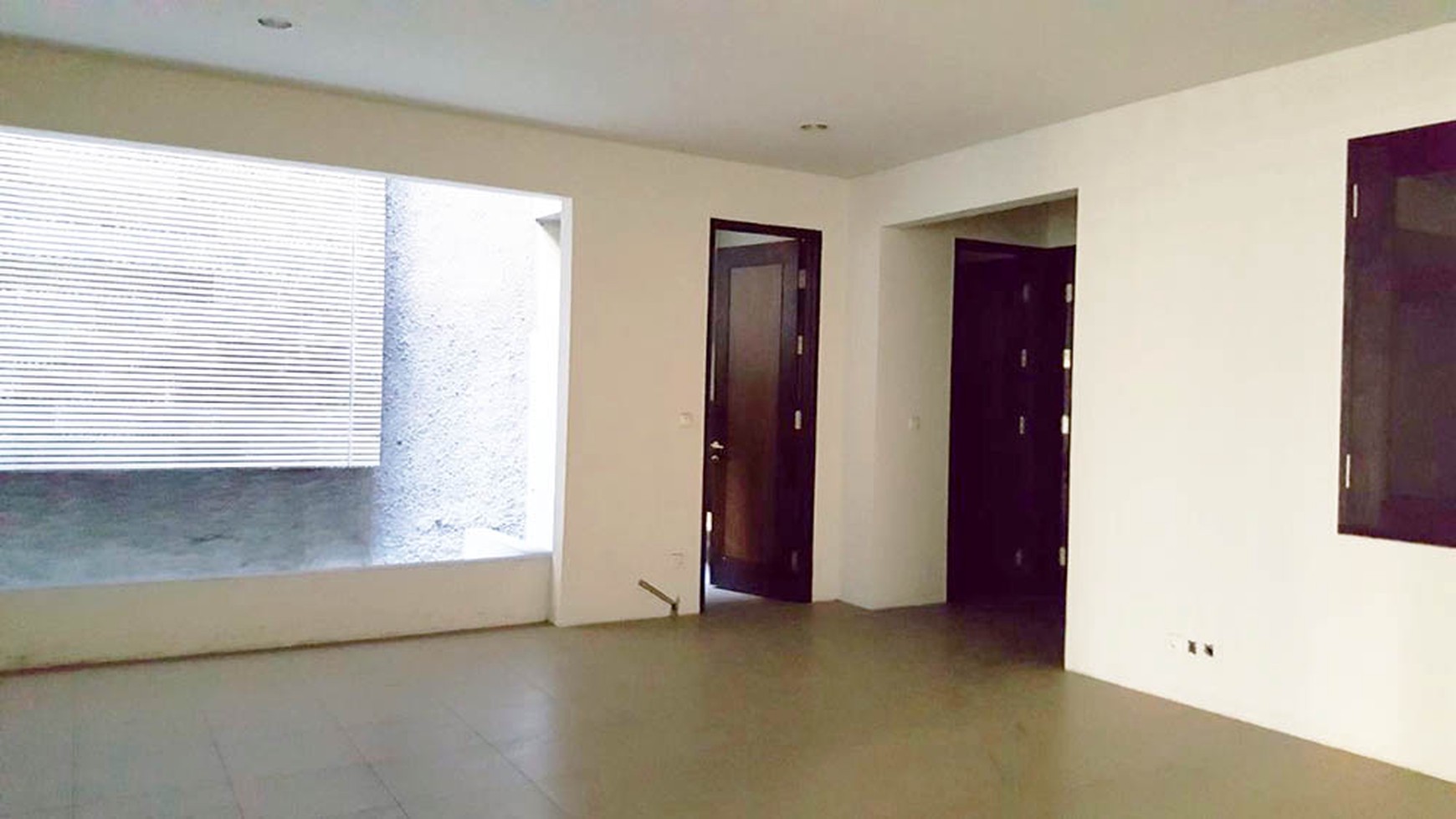 Rumah Artha Gading Villa, Luas 300/1000m2