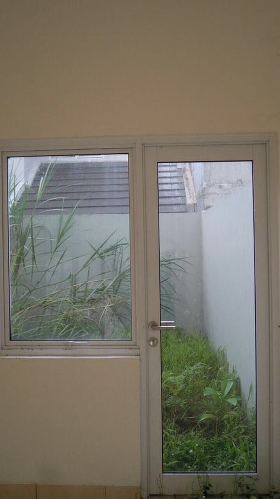 Dijual Ruko Serpong Lagoon, Kondisi Baru, strategis, murah, siap pakai.