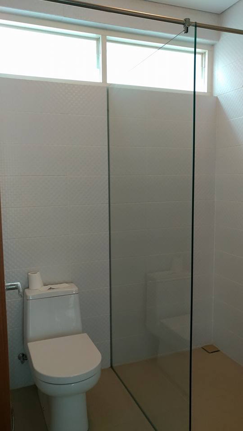 RUMAH EXCLUSIVE BARU RENOV MINIMALIS DI BUDISARI HIGH SPEK BANGUNAN DAN GOOD VIEW