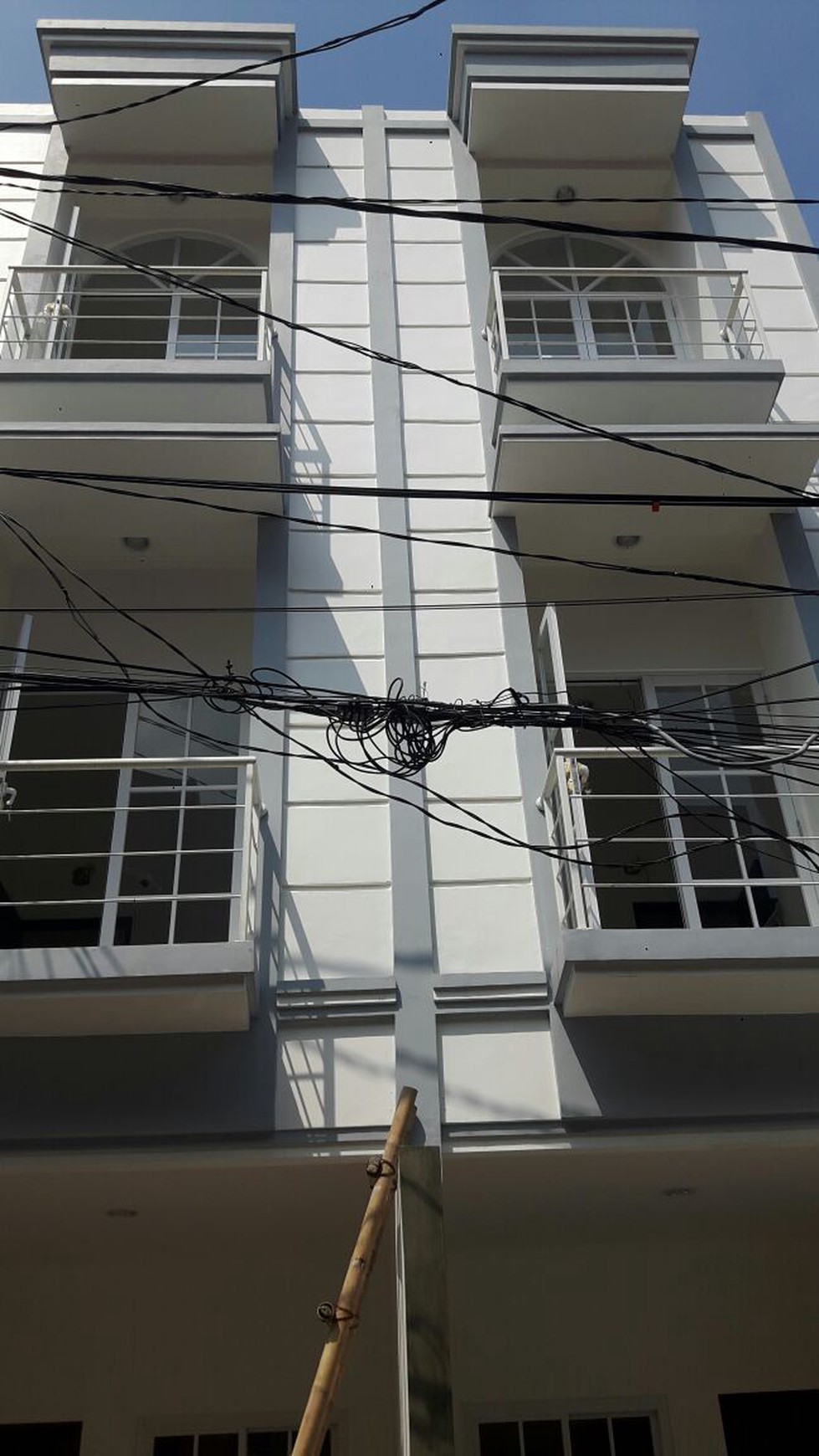 Rumah Minimalis diTanjung Duren, Jalan Menteng