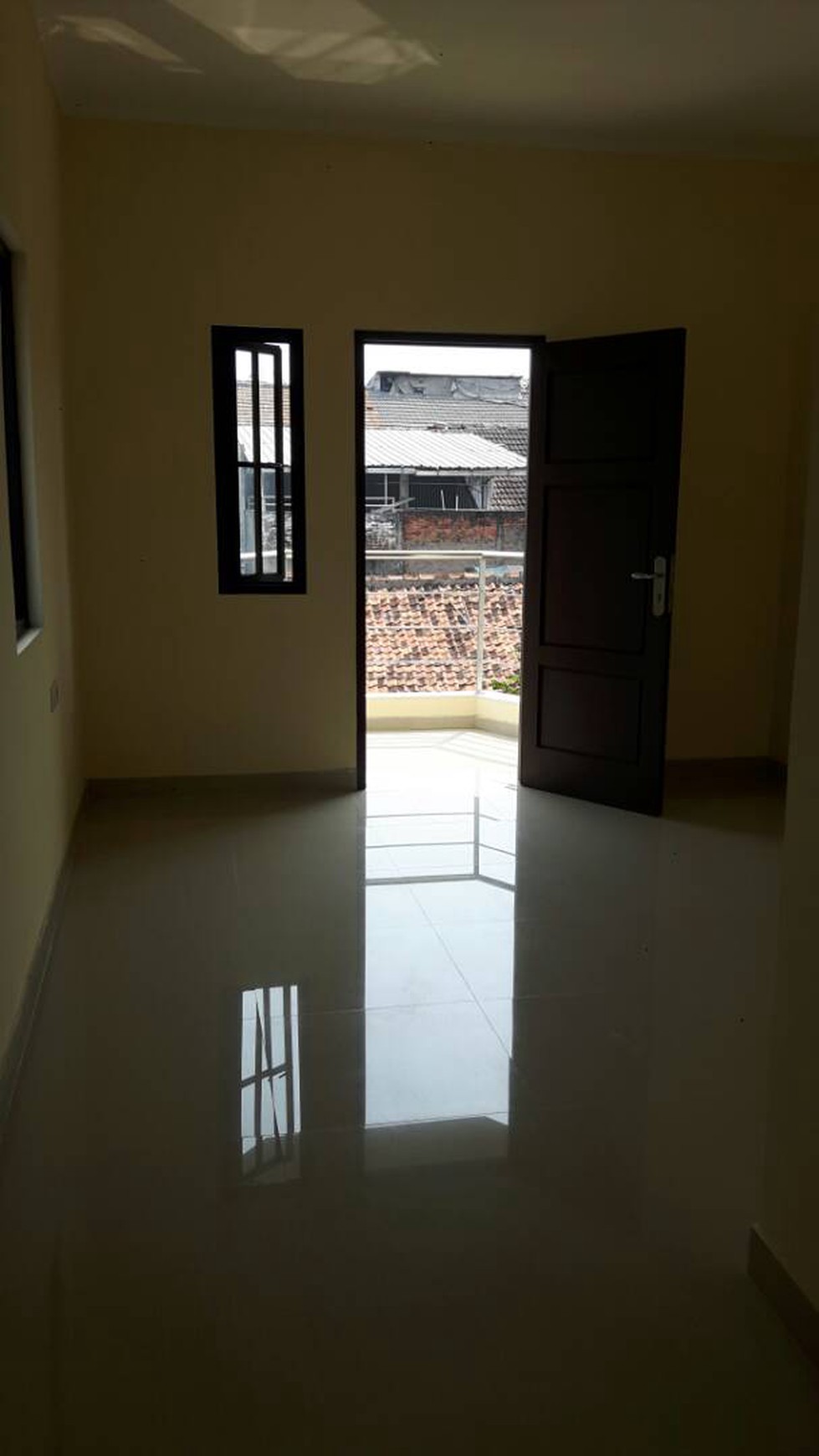 Rumah di Cengkareng Jalan Utama Selatan ,,,Minimalis,,,Rumah Bagus
