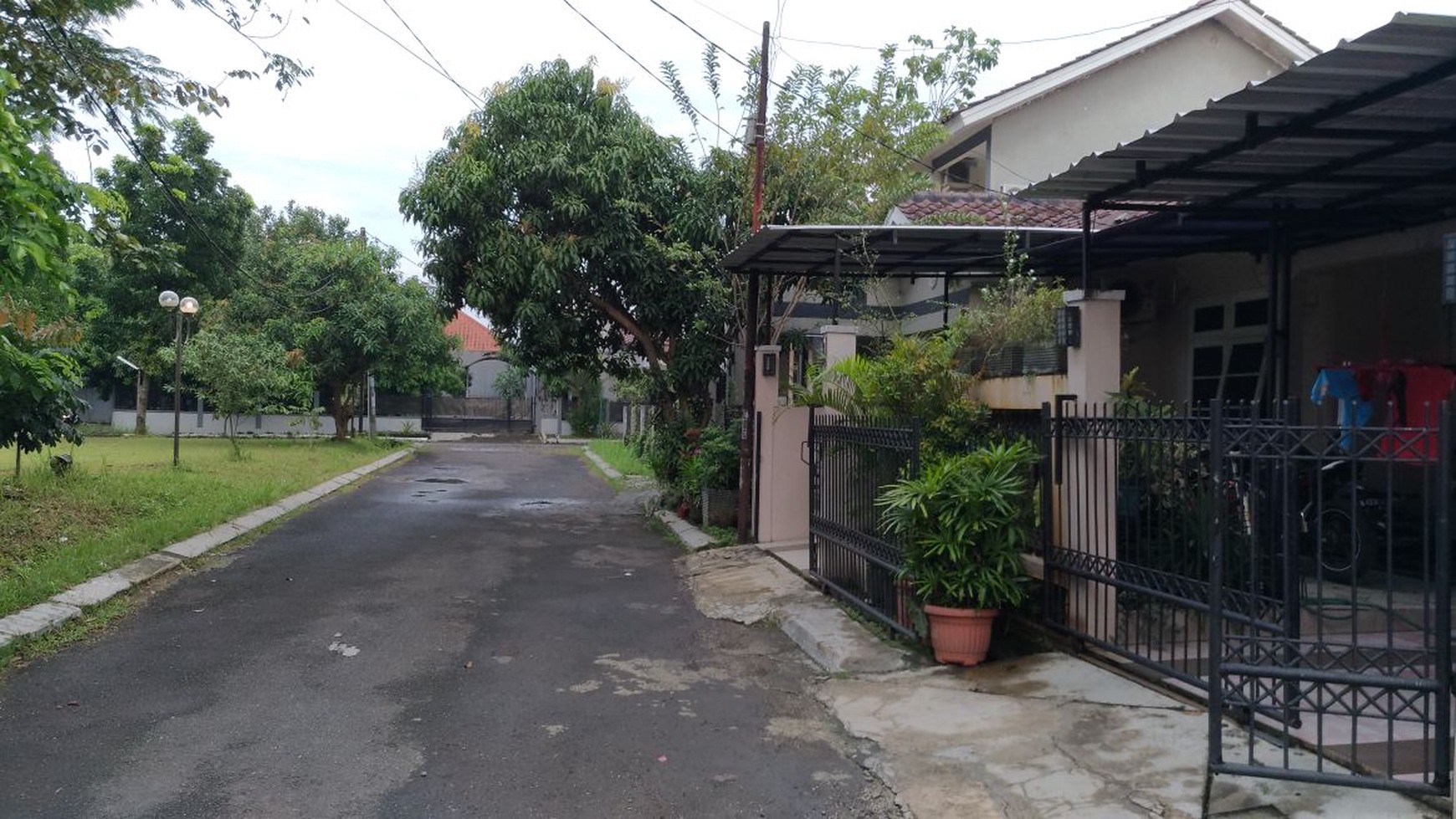 Dijual Rumah Cozy di Limus Regency