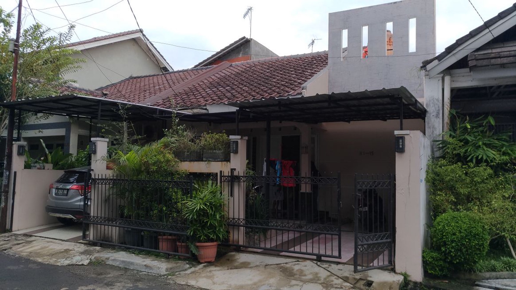 Dijual Rumah Cozy di Limus Regency