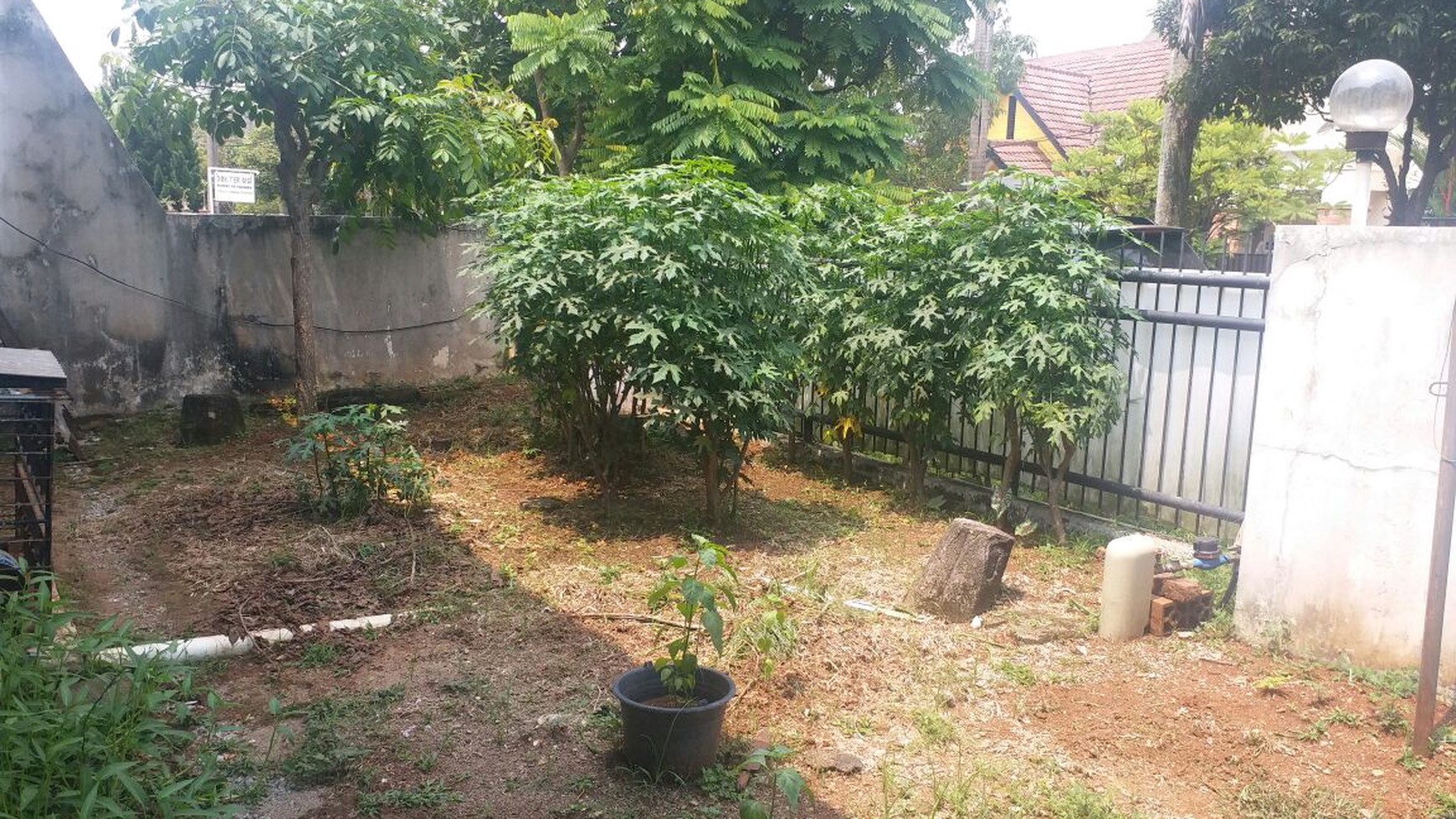 Dijual Rumah di Jl. Pondok Anjelir - Villa Melati Mas, Serpong