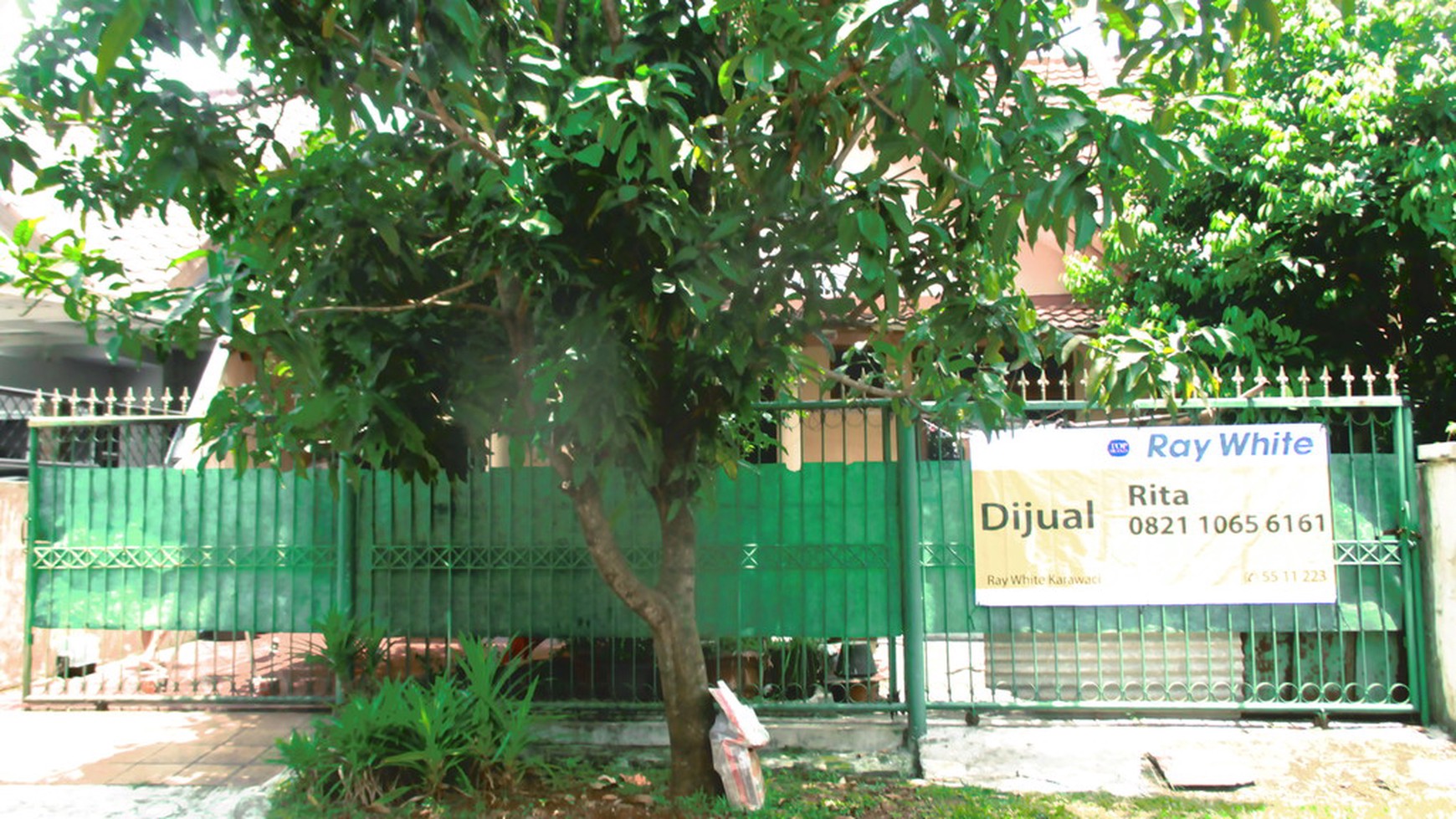 Dijual Rumah di Jl. Pondok Anjelir - Villa Melati Mas, Serpong